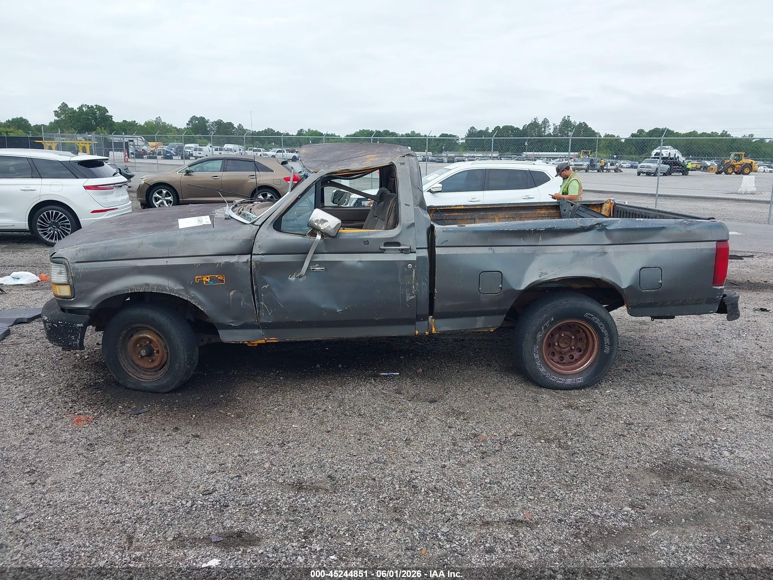 1993 Ford F150 Gray vin: 1FTDF15Y8PNA71190