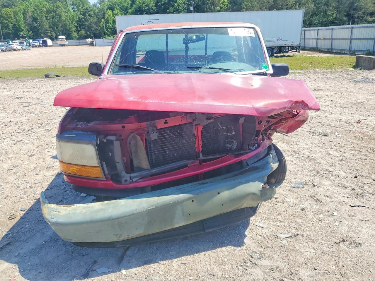 1994 Ford F150 Red vin: 1FTDF15YXRNB25592