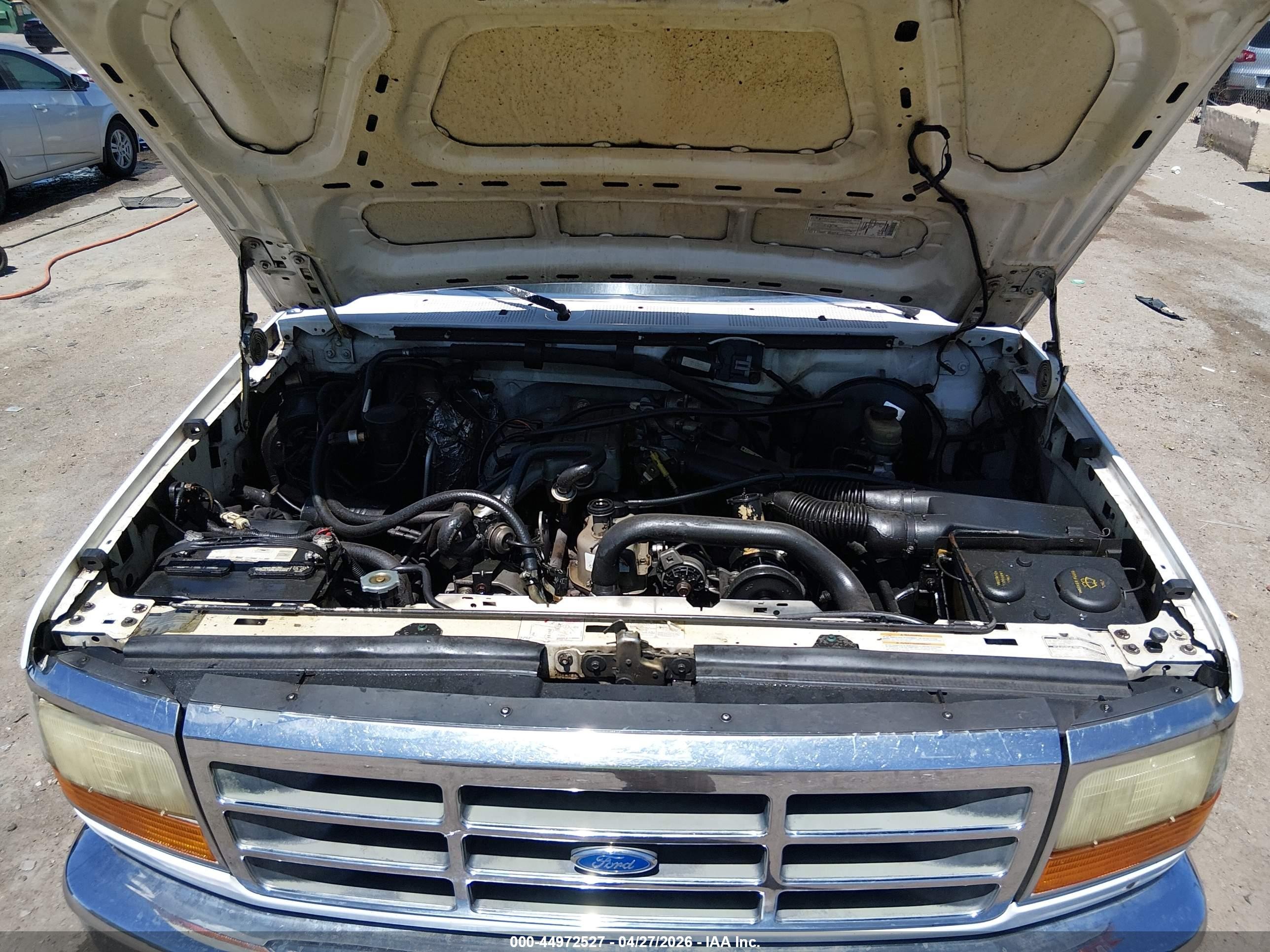 1995 Ford F150   White vin: 1FTDF15YXSNA24557
