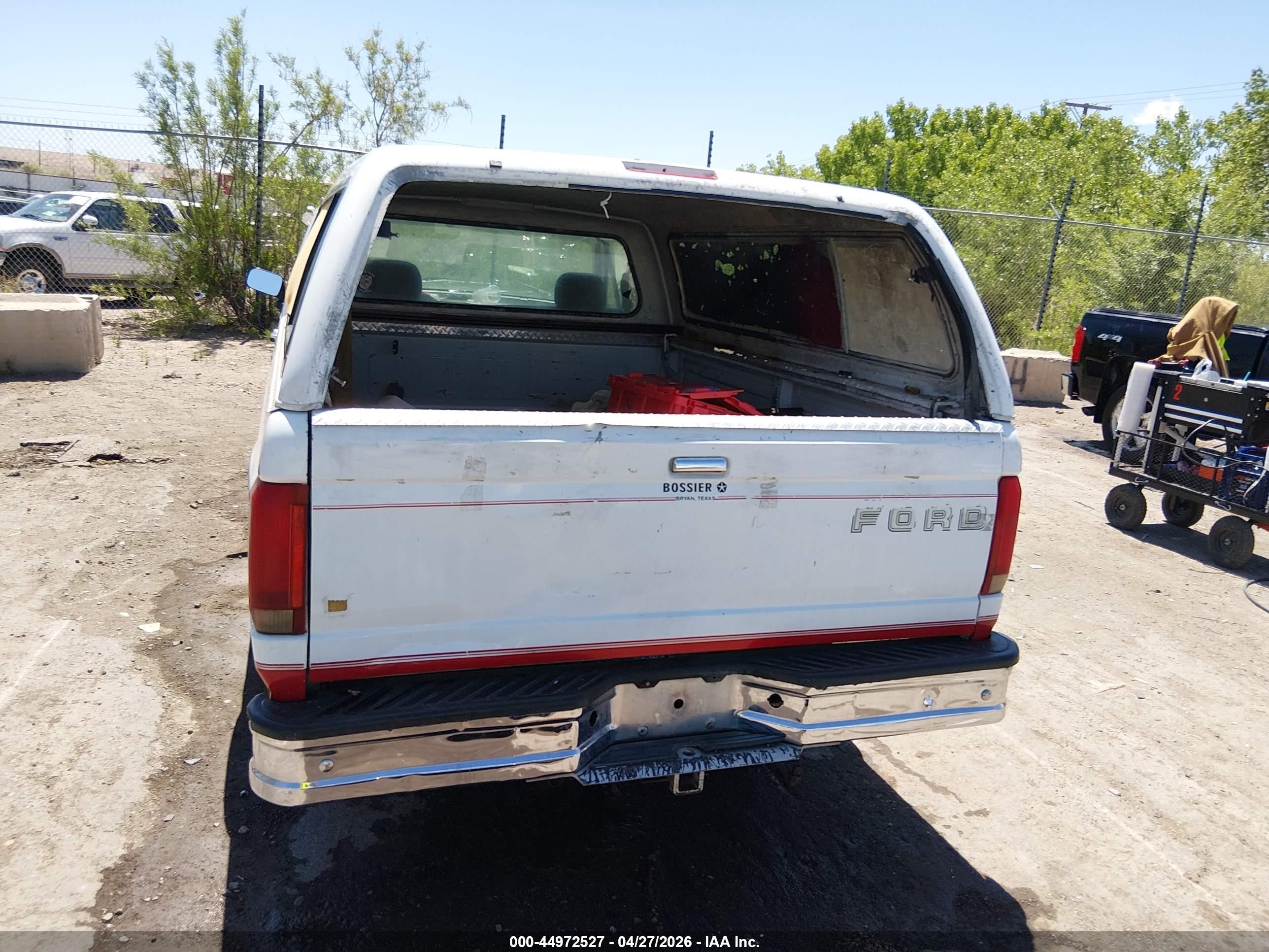 1995 Ford F150   White vin: 1FTDF15YXSNA24557