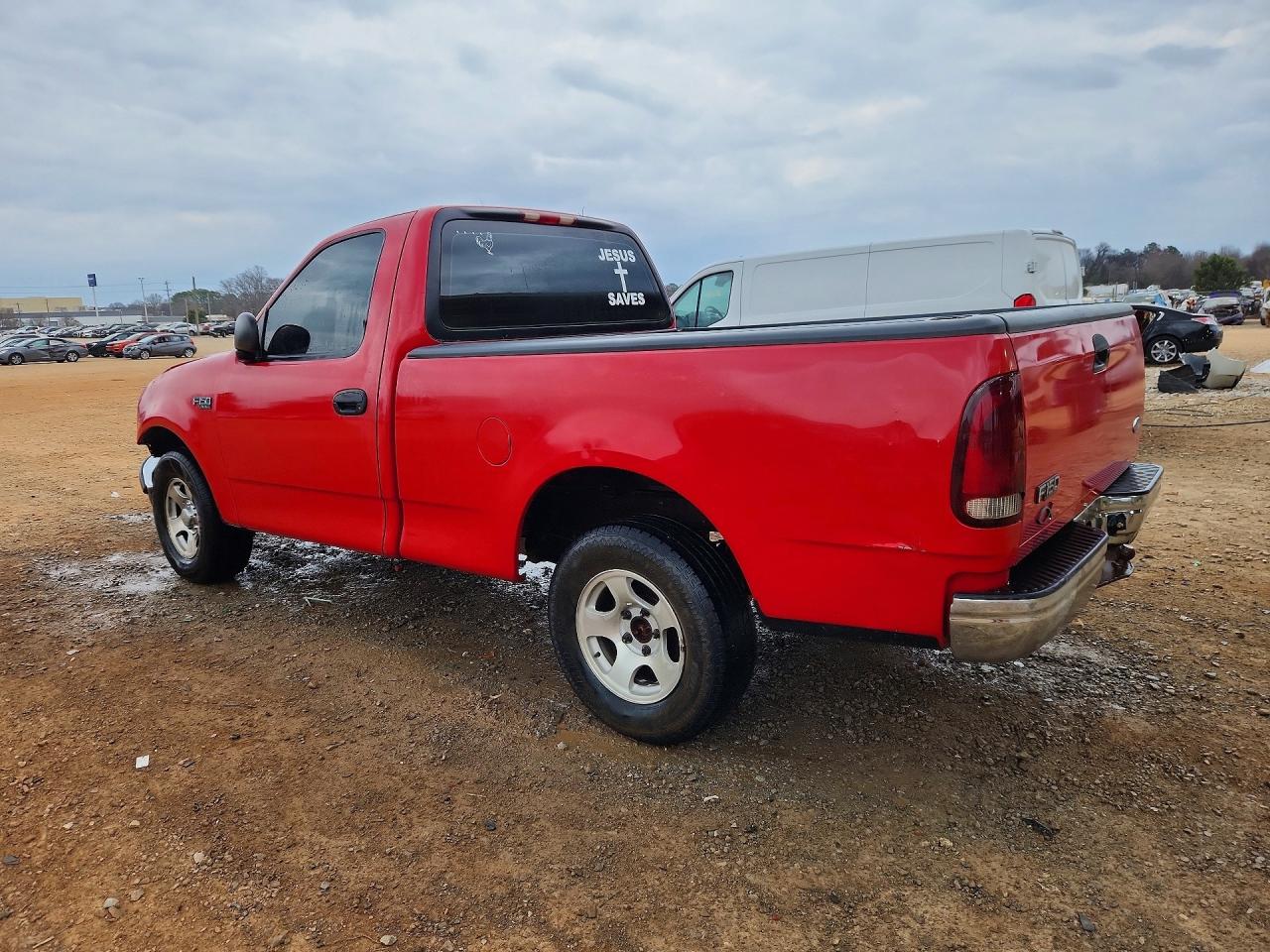 1997 Ford F150 Red vin: 1FTDF1720VNA27738