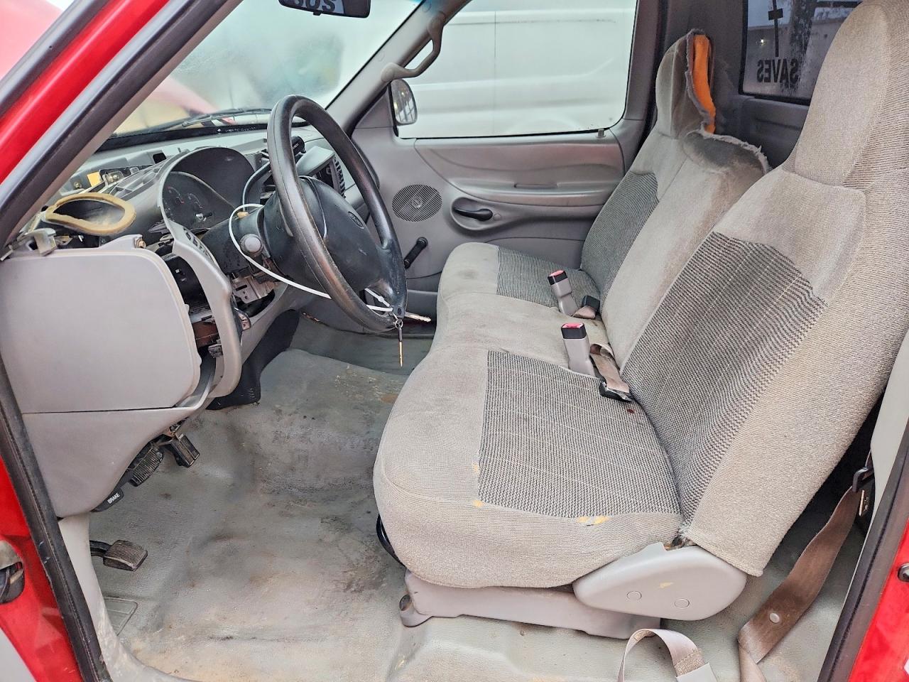 1997 Ford F150 Red vin: 1FTDF1720VNA27738
