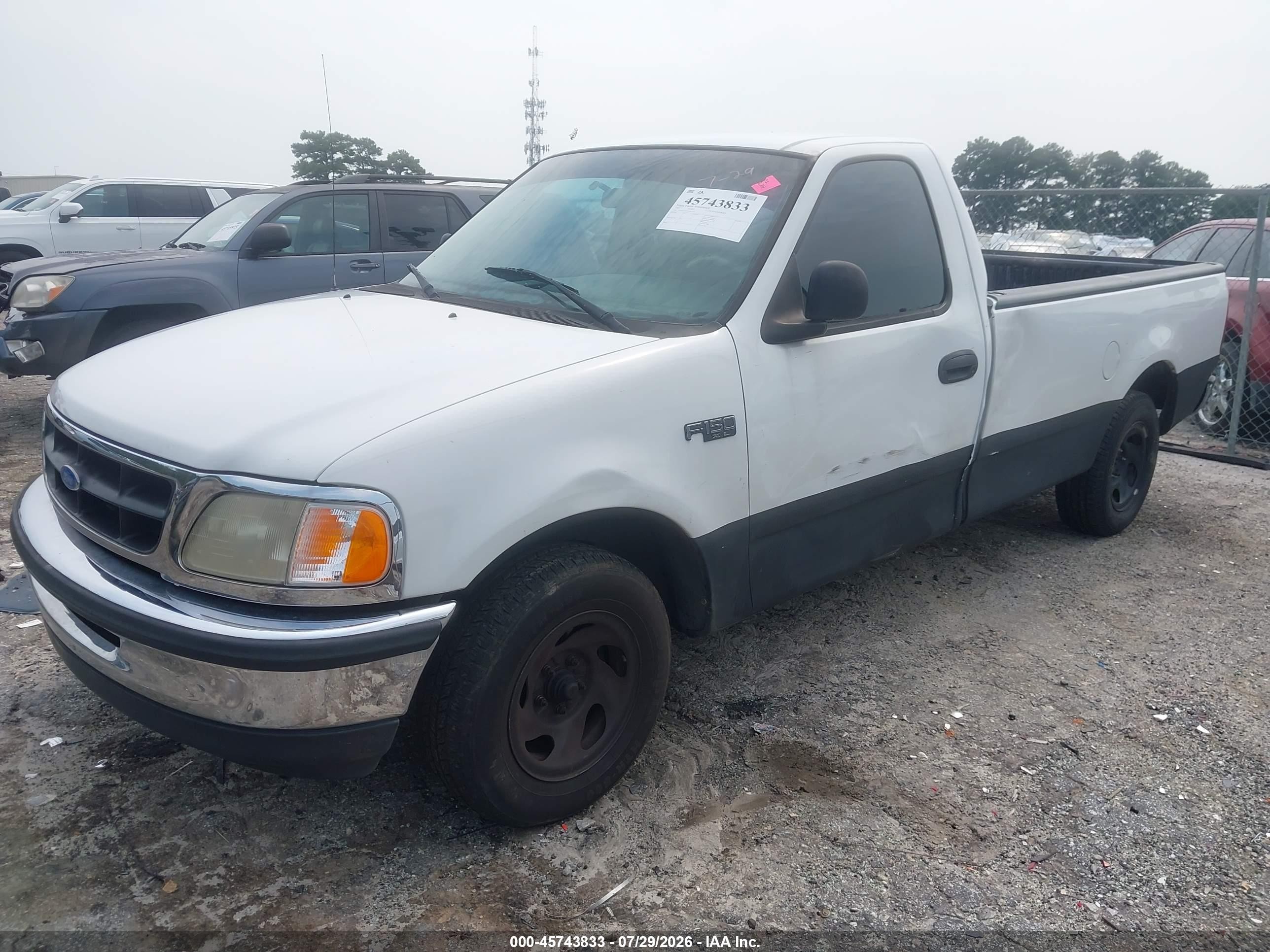 1997 Ford F-150 Standard Standard/xl/xlt White vin: 1FTDF1720VNA41557