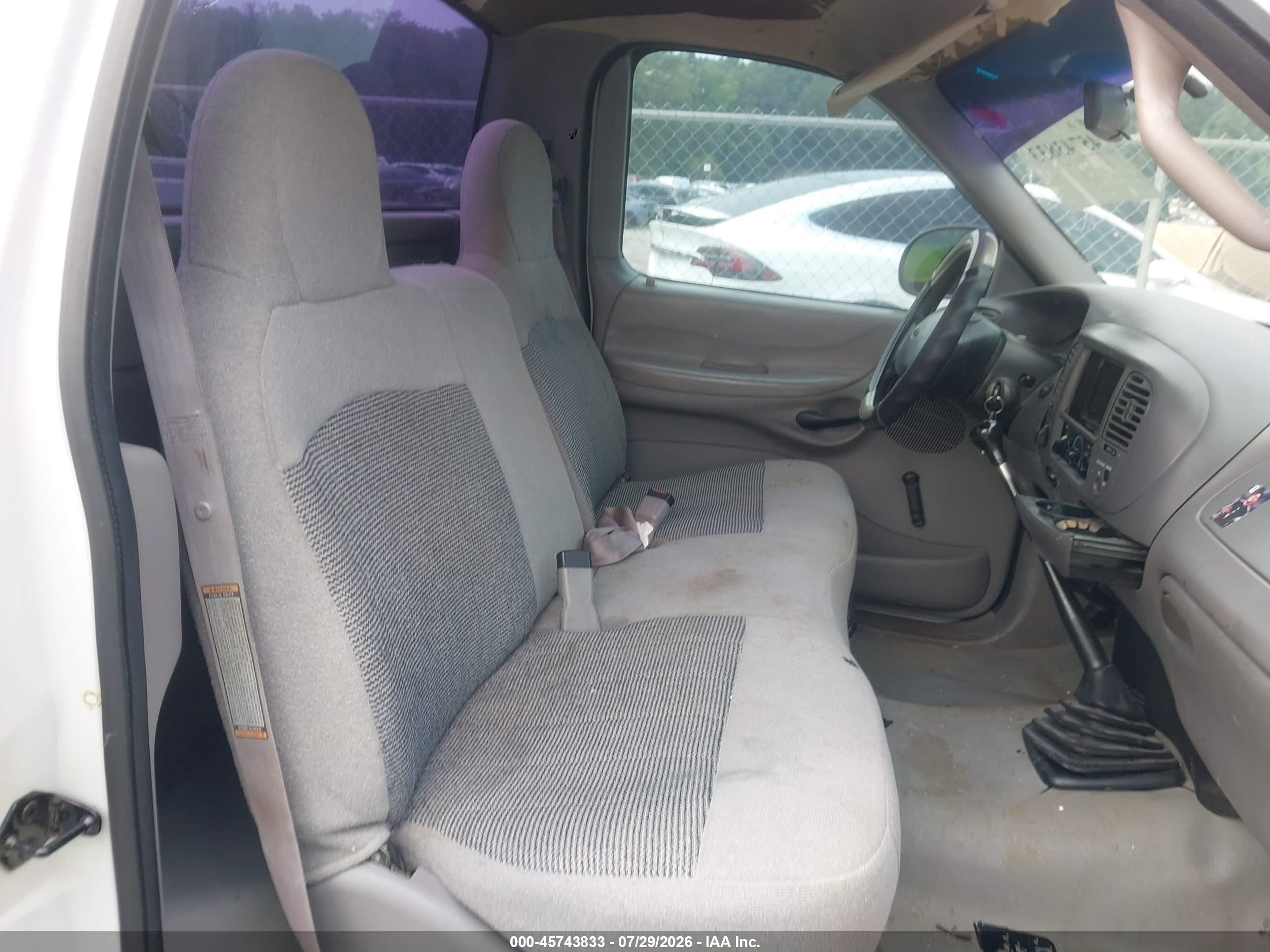 1997 Ford F-150 Standard Standard/xl/xlt White vin: 1FTDF1720VNA41557