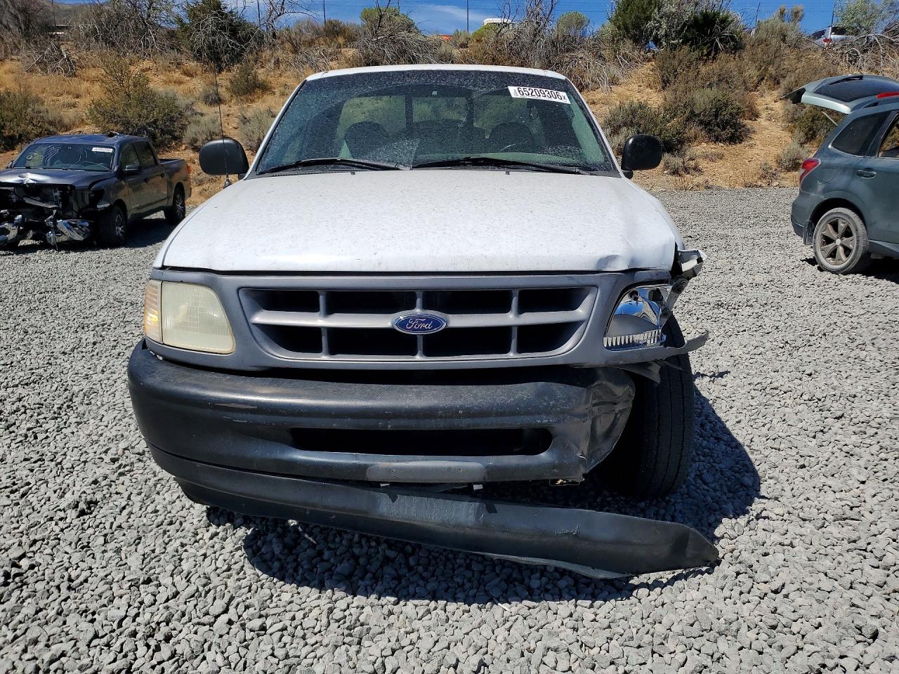 1997 Ford F150 White vin: 1FTDF1723VKB84584