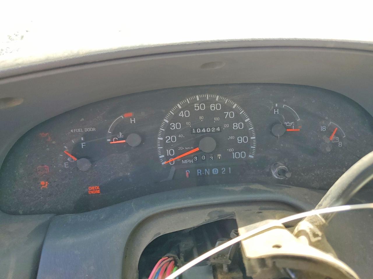 1997 Ford F150 White vin: 1FTDF1723VKB84584