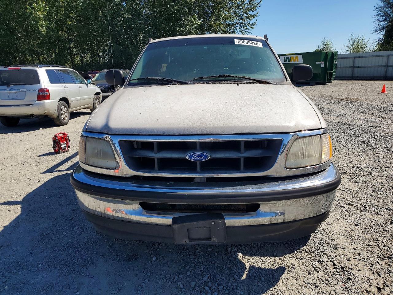 1997 Ford F150 Белый vin: 1FTDF1723VKC80117