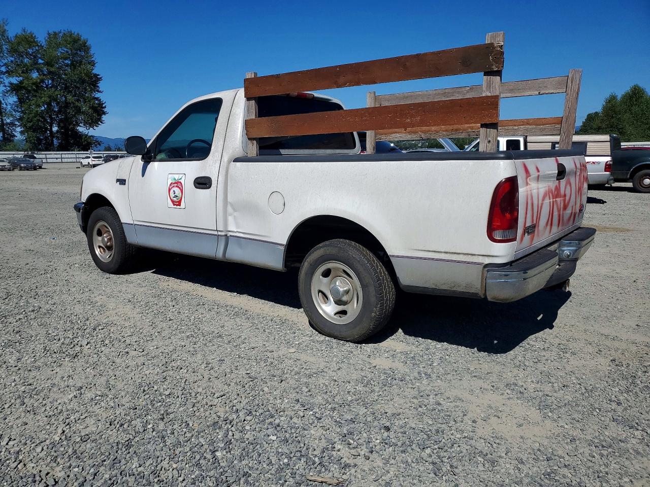 1997 Ford F150 Белый vin: 1FTDF1723VKC80117