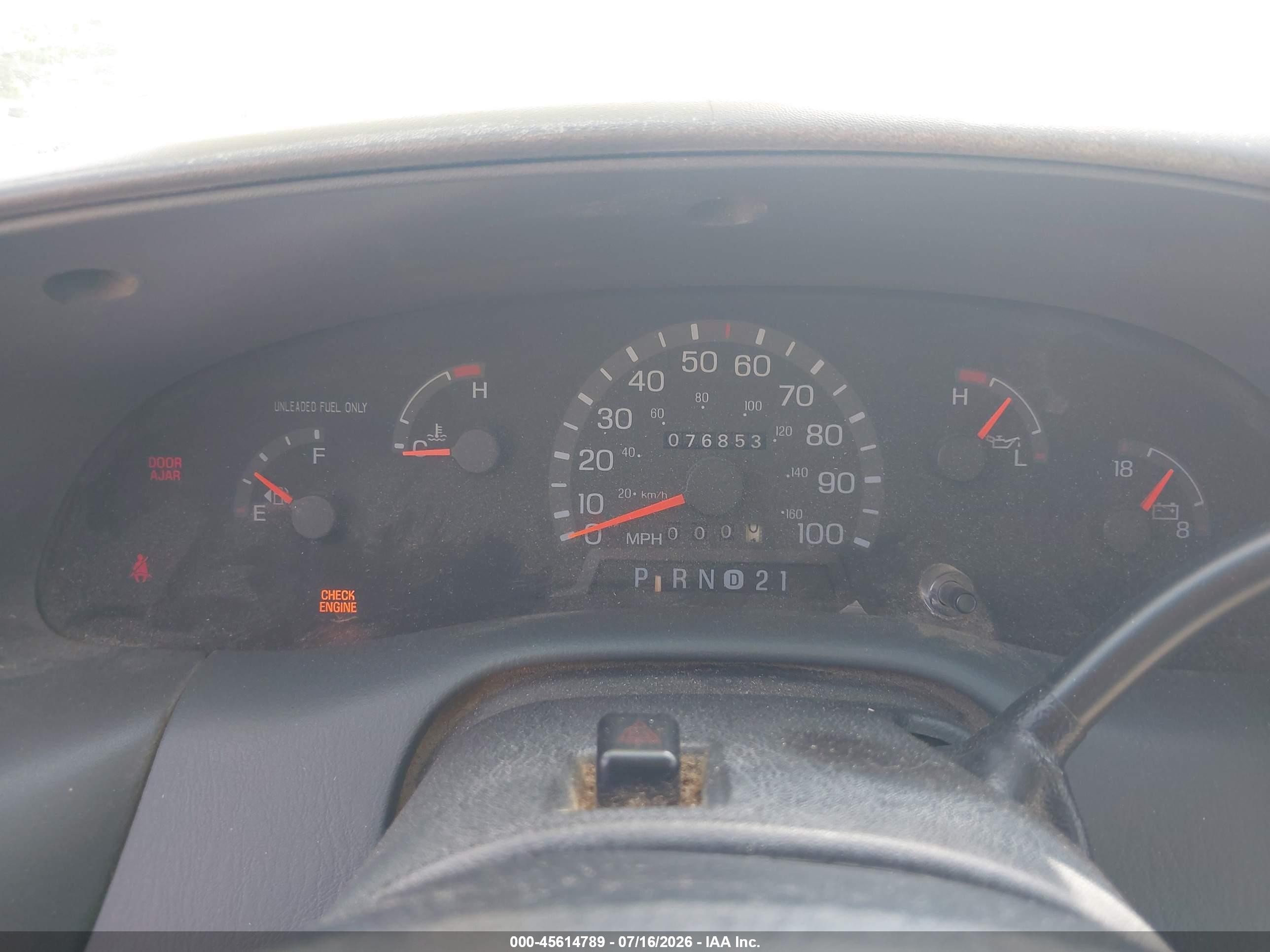 1997 Ford F-150 Standard Standard/xl/xlt White vin: 1FTDF1727VKA24336