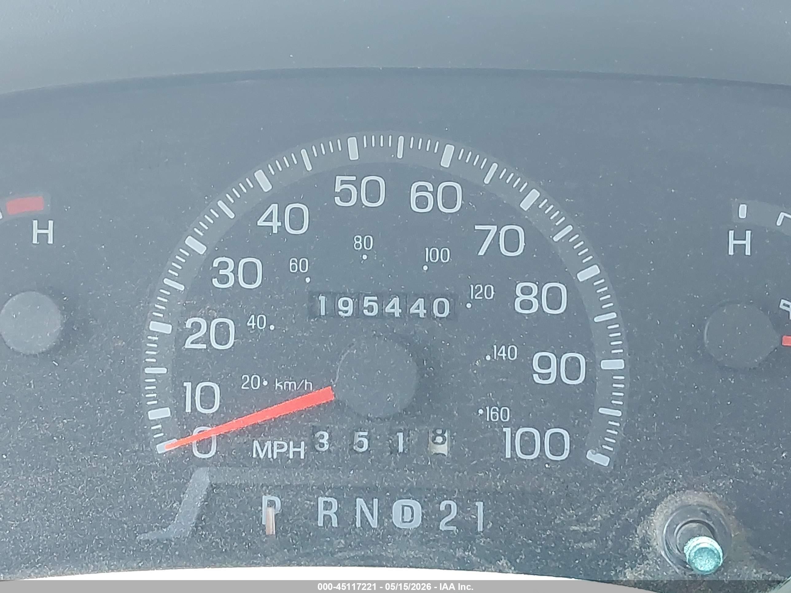 1997 Ford F-150 Standard/xl/xlt White vin: 1FTDF1727VNB65065