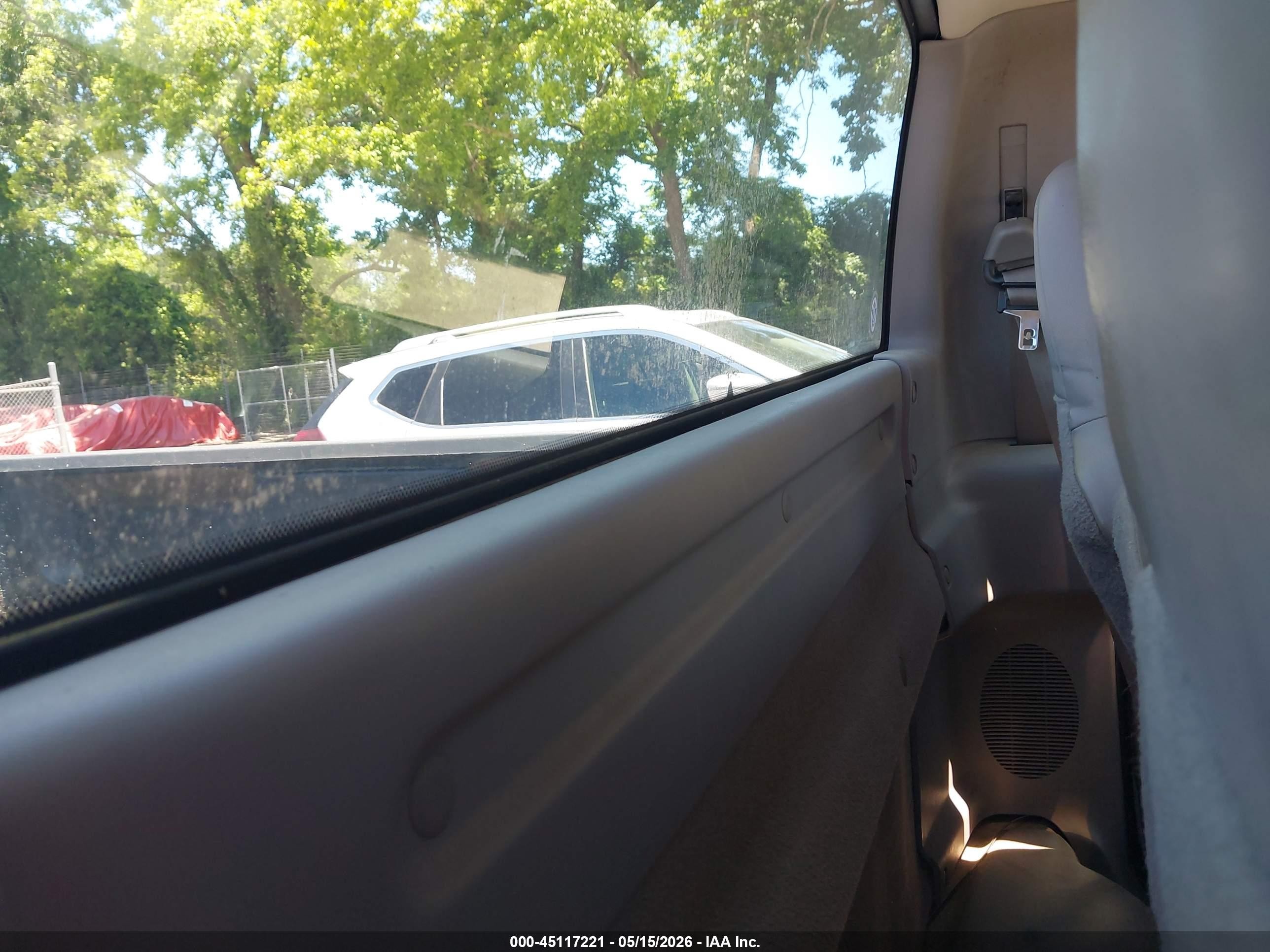 1997 Ford F-150 Standard/xl/xlt White vin: 1FTDF1727VNB65065