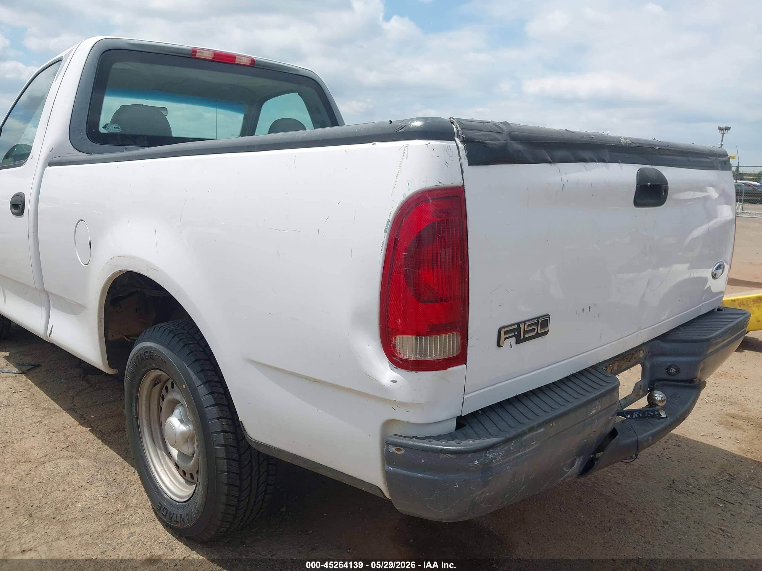 1997 Ford F-150 Standard/xl/xlt White vin: 1FTDF172XVKC33201