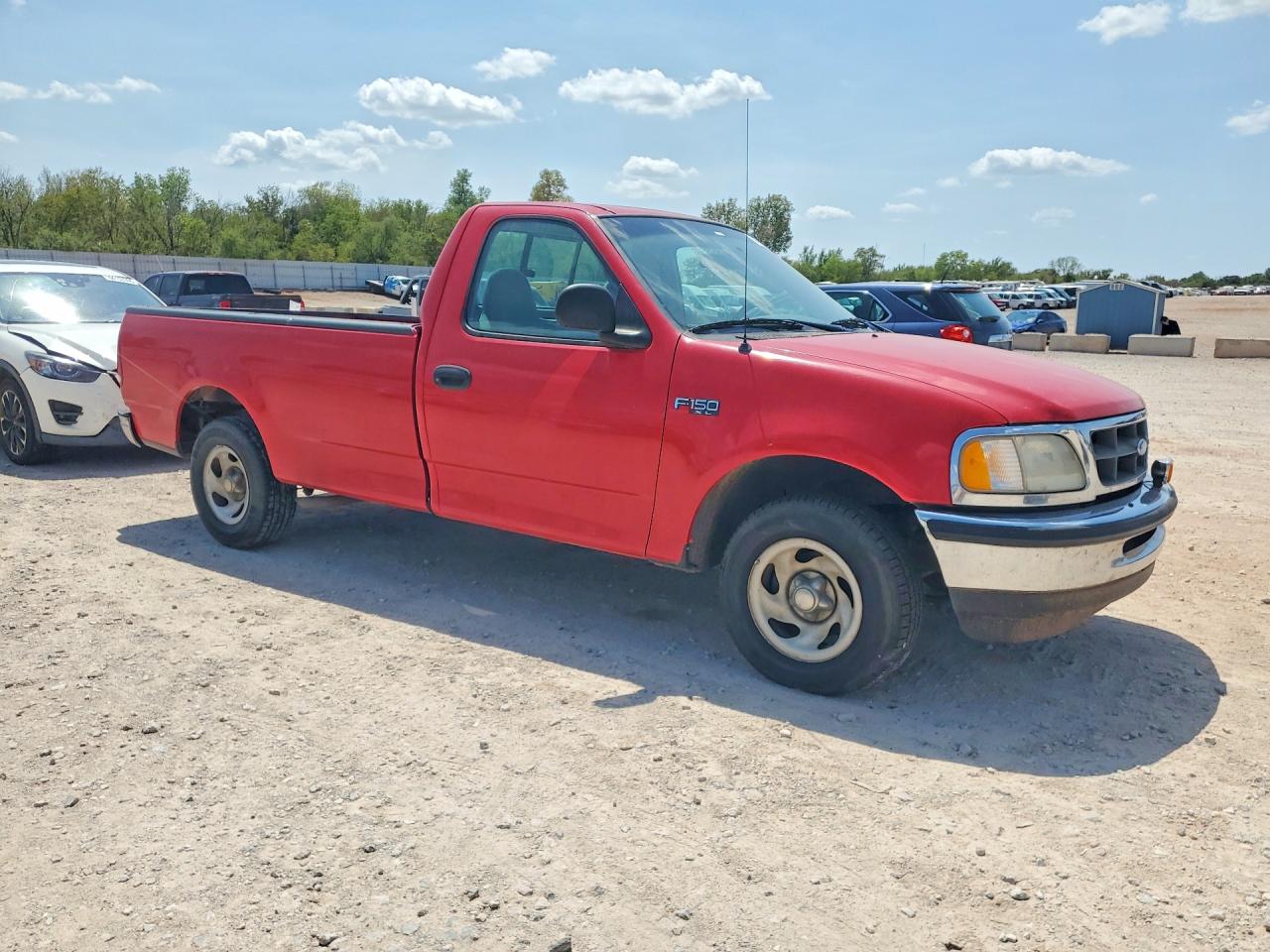 1997 Ford F150 Red vin: 1FTDF1761VKC32201