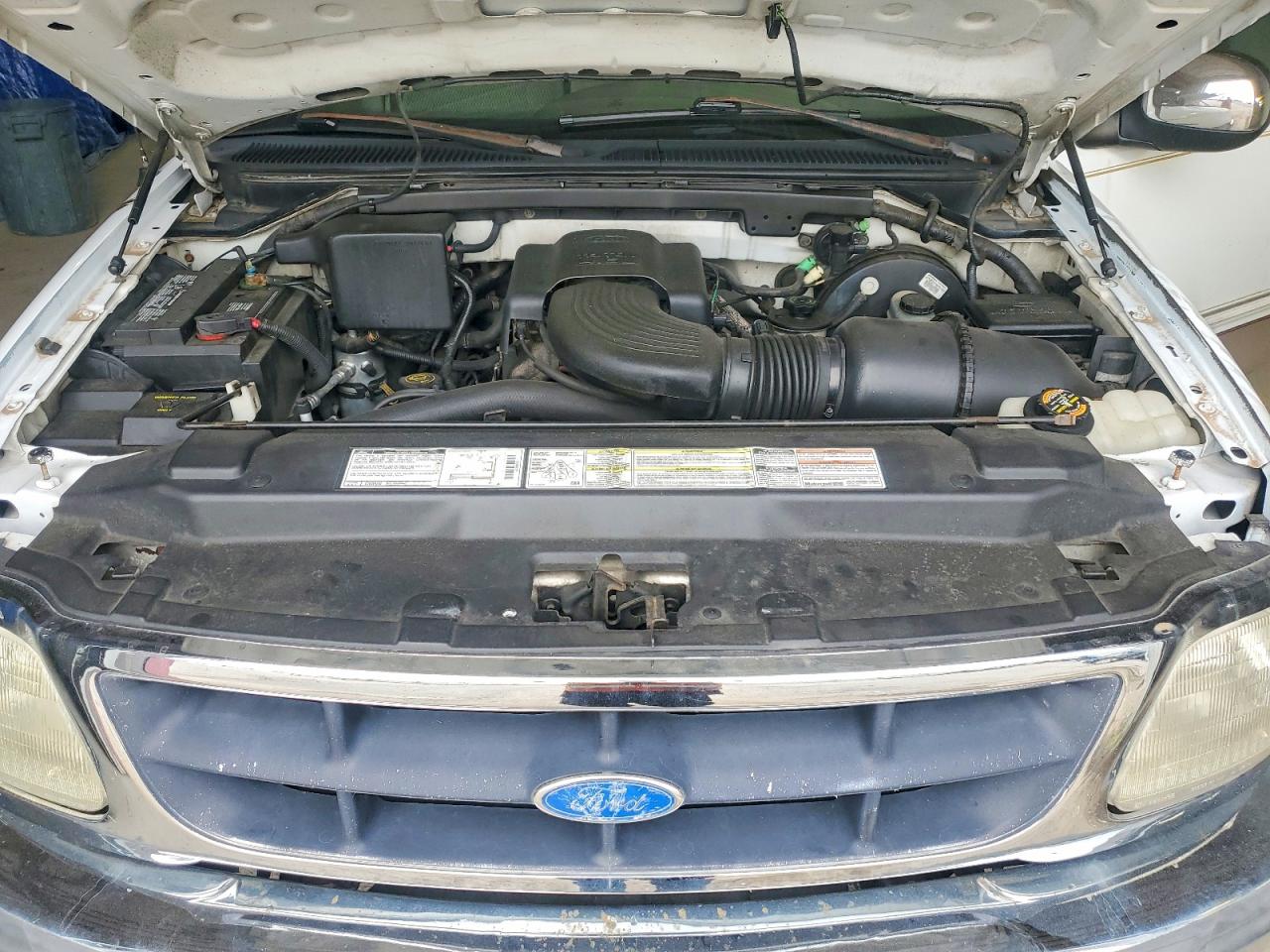 1997 Ford F150 Белый vin: 1FTDF176XVLB44175