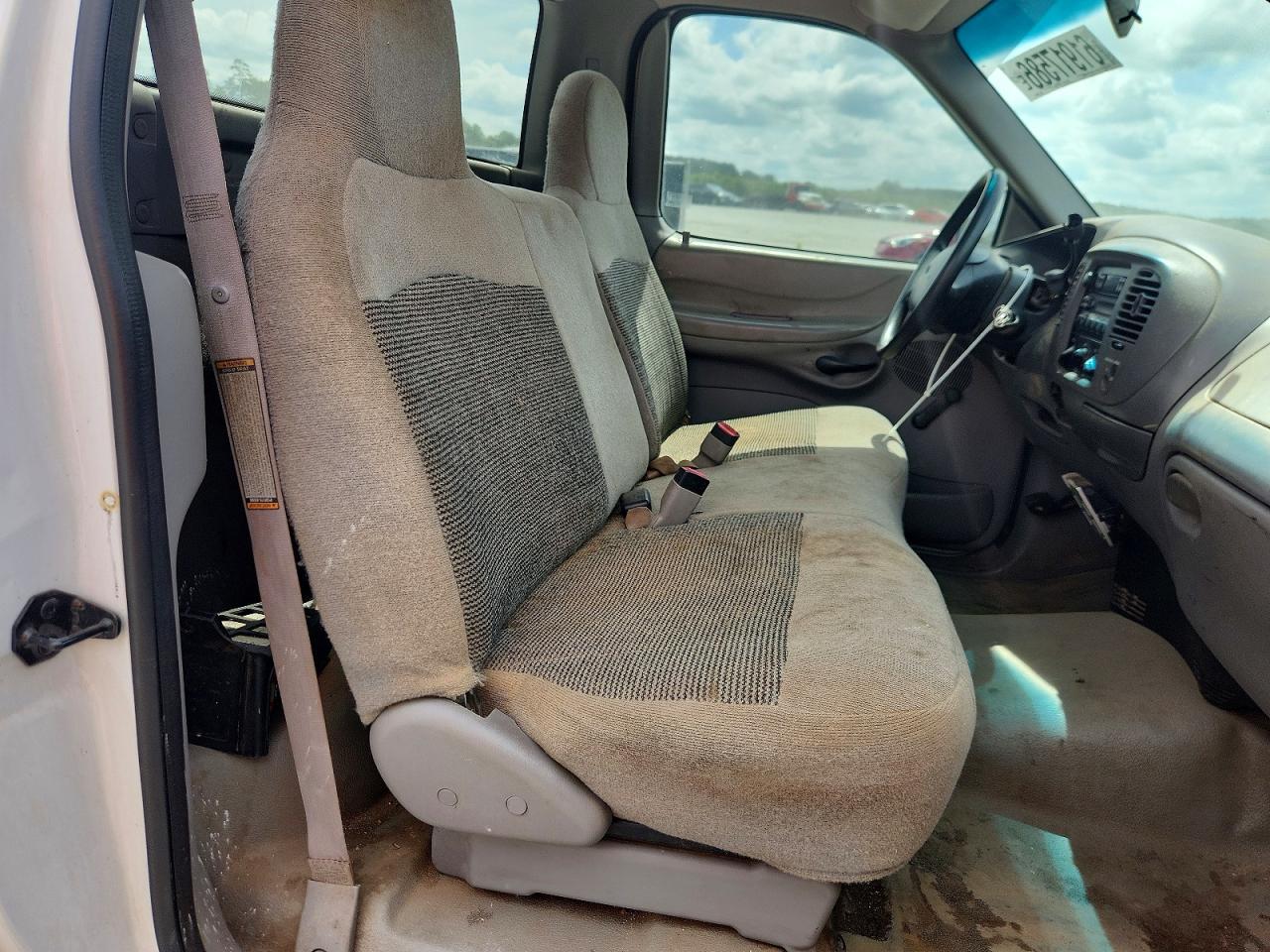 1997 Ford F150 Белый vin: 1FTDF176XVNA32013