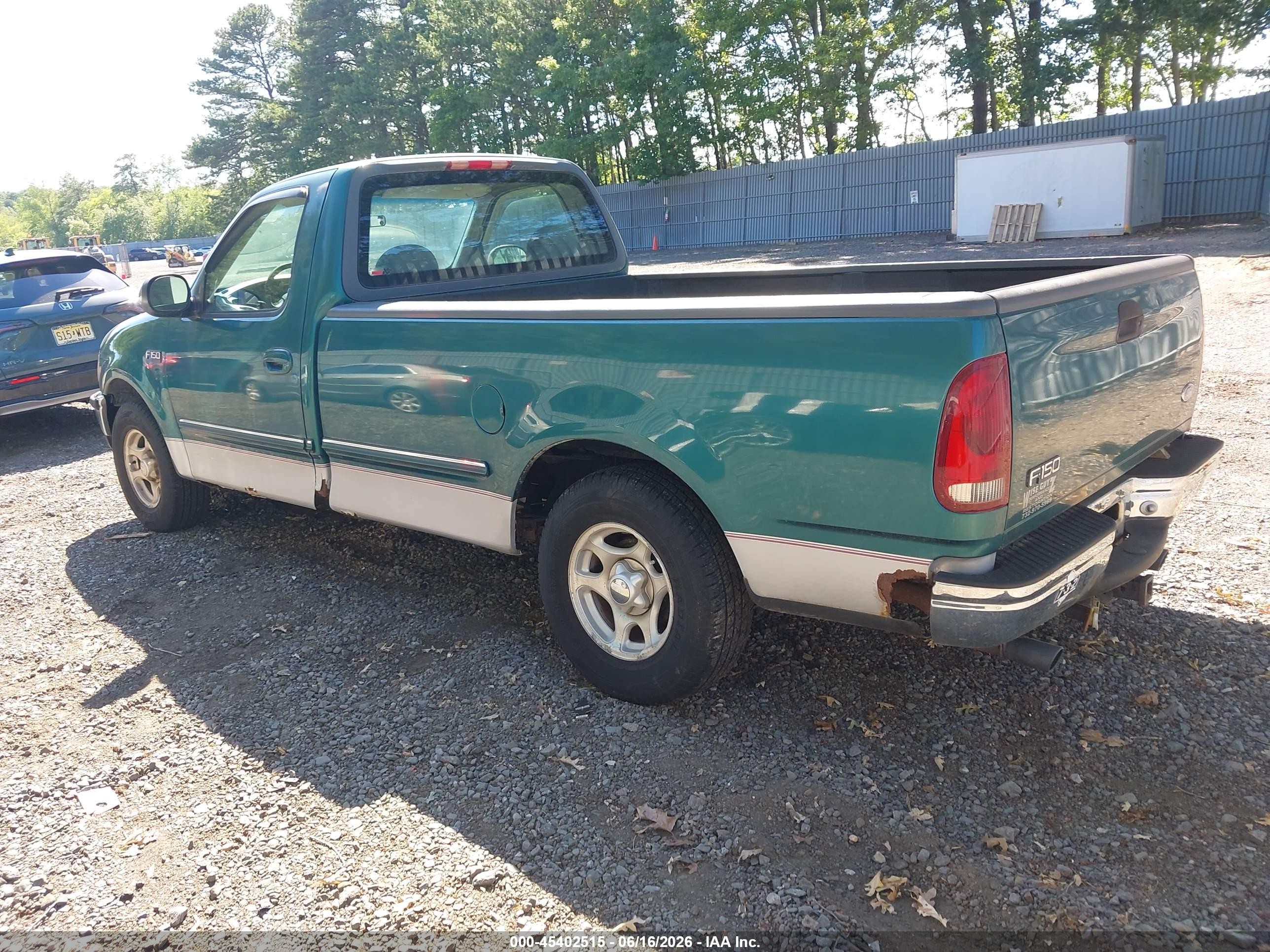 1997 Ford F-150 Standard Lariat/standard/xl/xlt Green vin: 1FTDF17W7VLA12667
