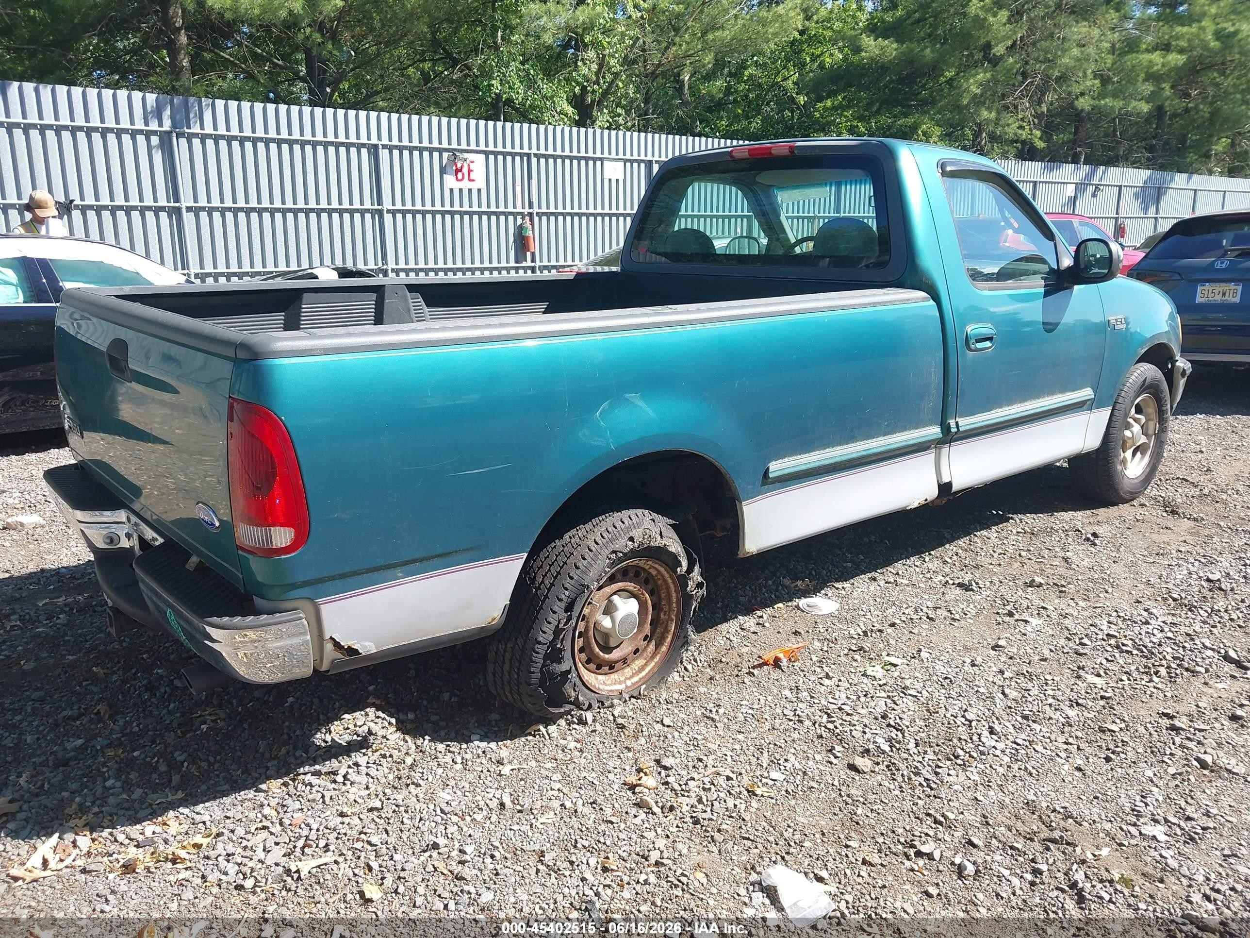1997 Ford F-150 Standard Lariat/standard/xl/xlt Green vin: 1FTDF17W7VLA12667