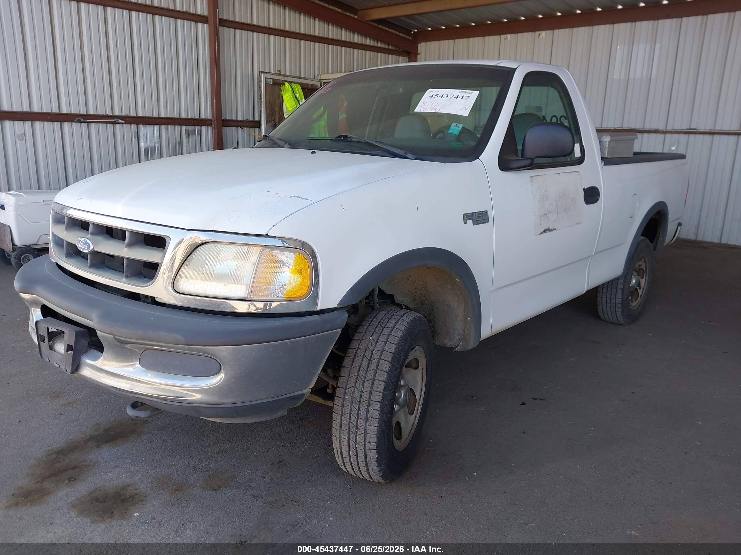 1997 Ford F-150 Standard Standard/xl/xlt White vin: 1FTDF1823VKD38757