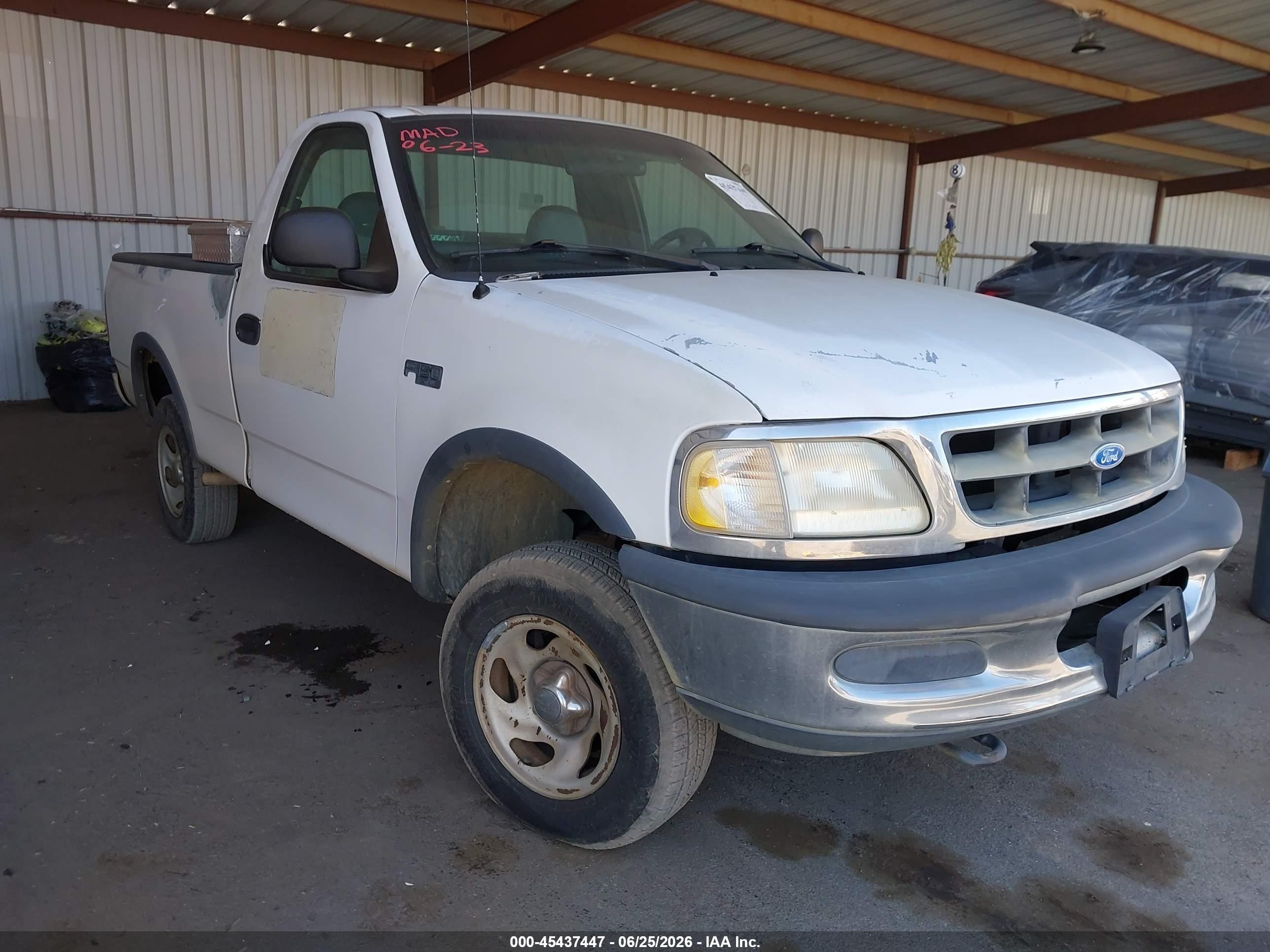 1997 Ford F-150 Standard Standard/xl/xlt White vin: 1FTDF1823VKD38757