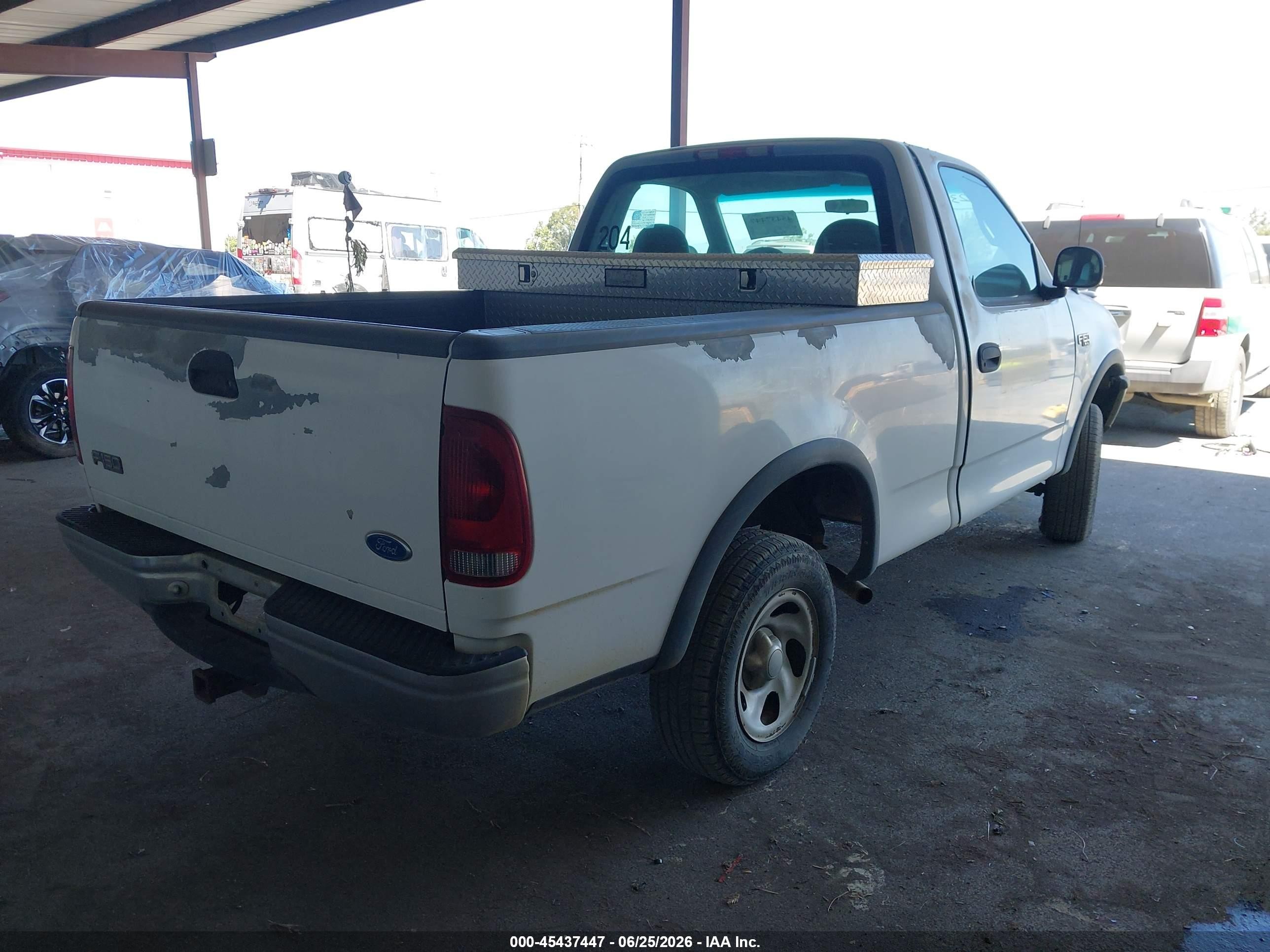 1997 Ford F-150 Standard Standard/xl/xlt White vin: 1FTDF1823VKD38757