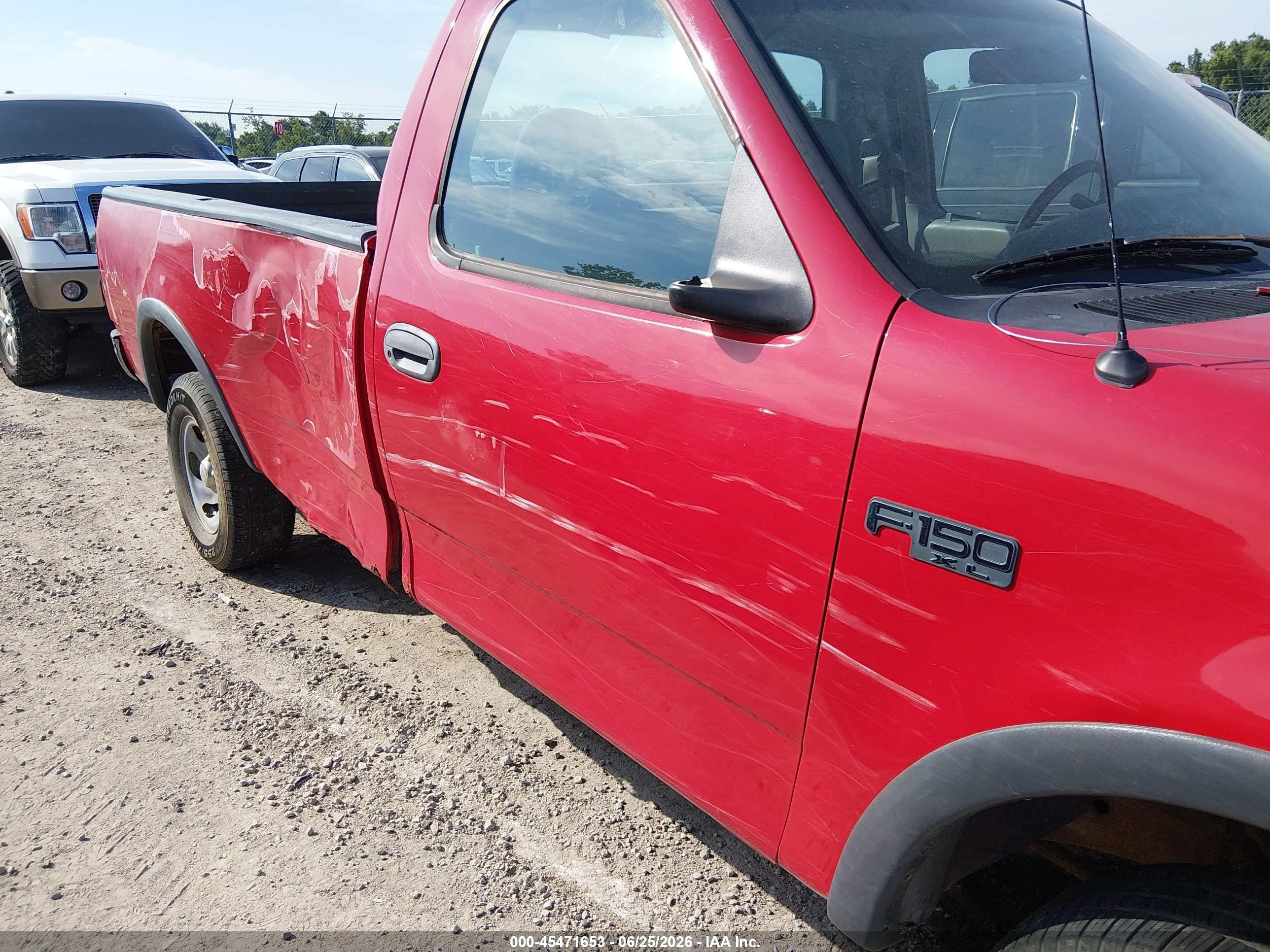 1997 Ford F-150 Standard Standard/xl/xlt Красный vin: 1FTDF1826VNC35704