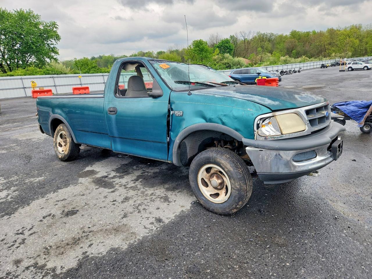1997 Ford F150 Blue vin: 1FTDF1861VKB18259