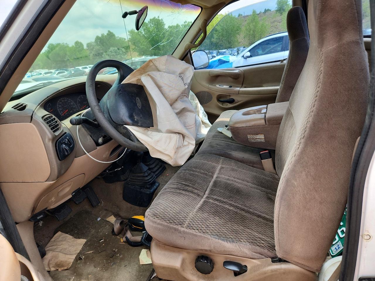 1997 Ford F150 White vin: 1FTDF1864VLA67396