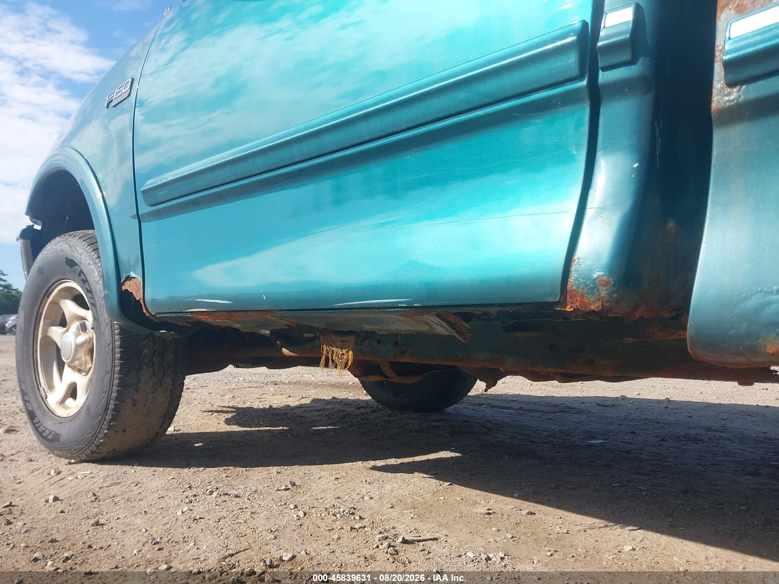 1997 Ford F-150 Standard   Green vin: 1FTDF18W7VND02152
