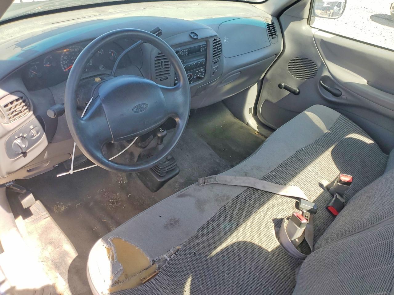 1997 Ford F150 Blue vin: 1FTDF18W8VKC61869