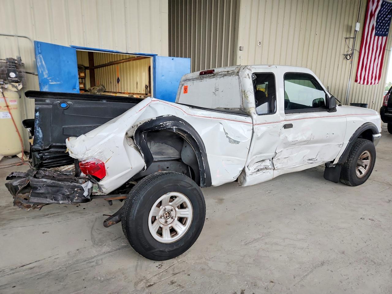 1995 Ford Ranger Super Cab White vin: 1FTDR15UXSTA34375