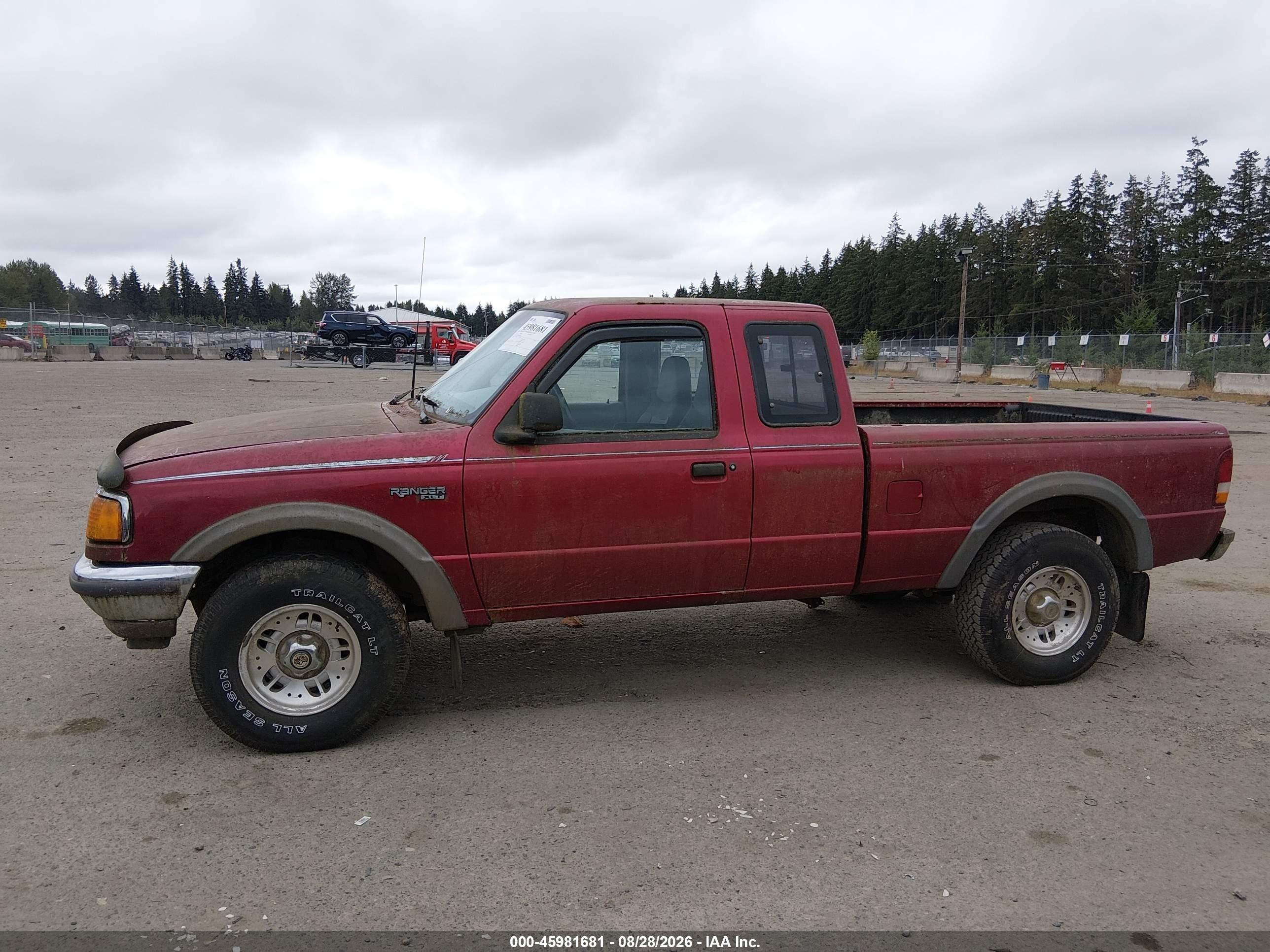 1995 Ford Ranger Super Cab Burgundy vin: 1FTDR15X8SPA59844