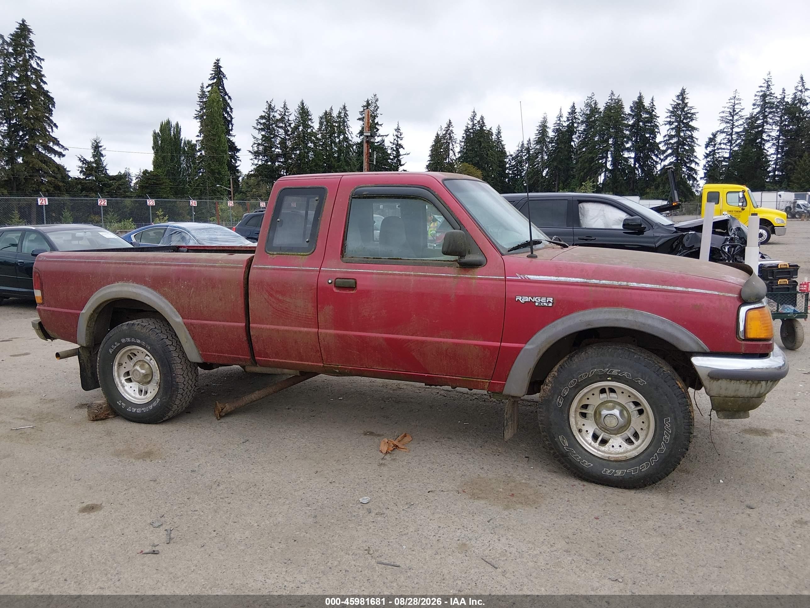 1995 Ford Ranger Super Cab Burgundy vin: 1FTDR15X8SPA59844