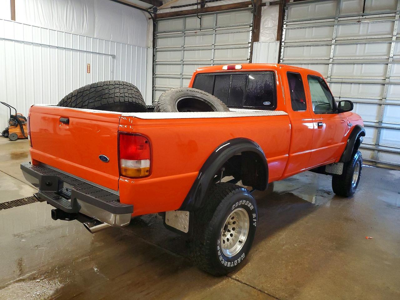 1994 Ford Ranger Super Cab Orange vin: 1FTDR15X9RTB00144