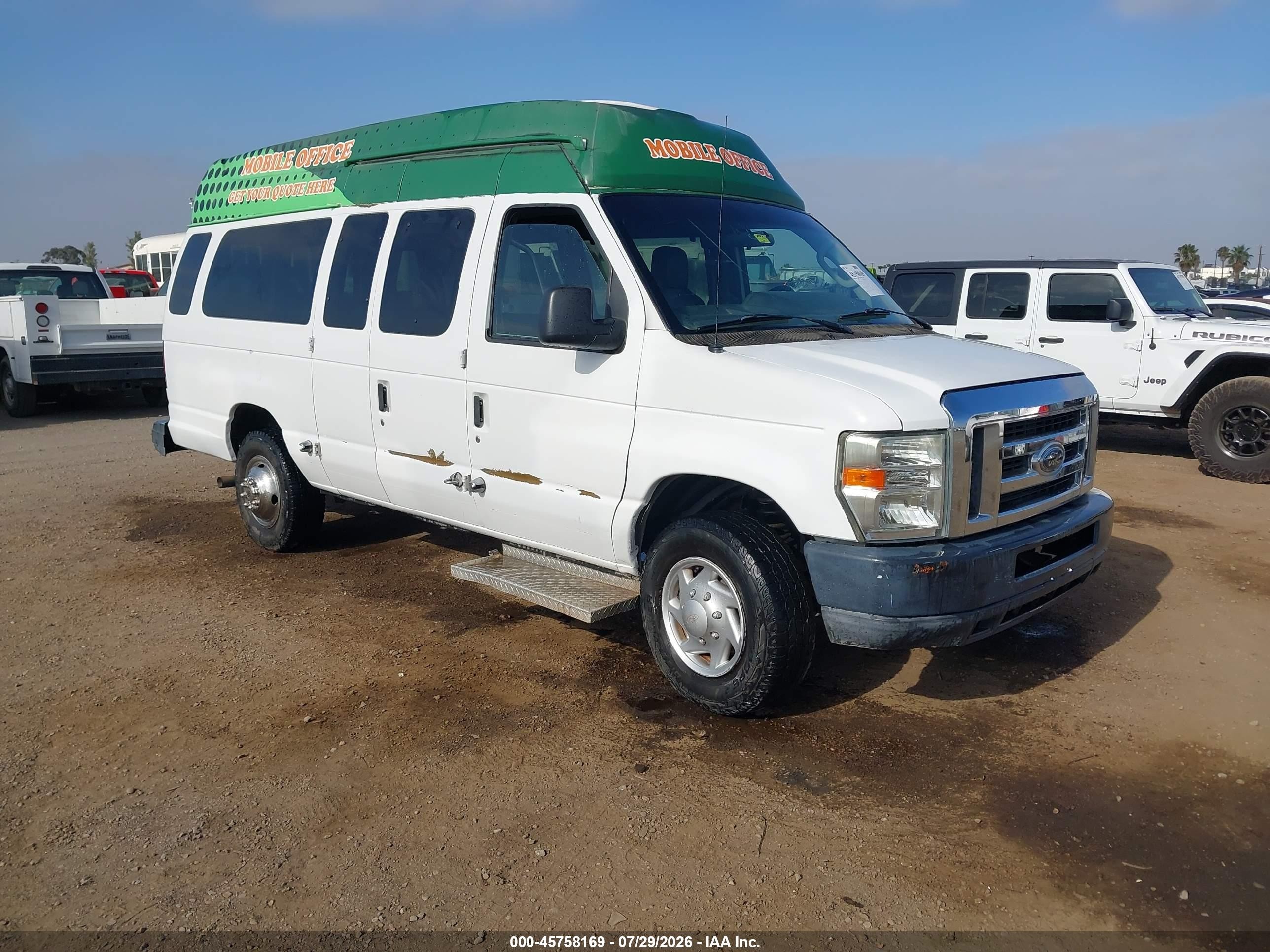 2013 Ford E-350 Super Duty Commercial White vin: 1FTDS3EL7DDA15349