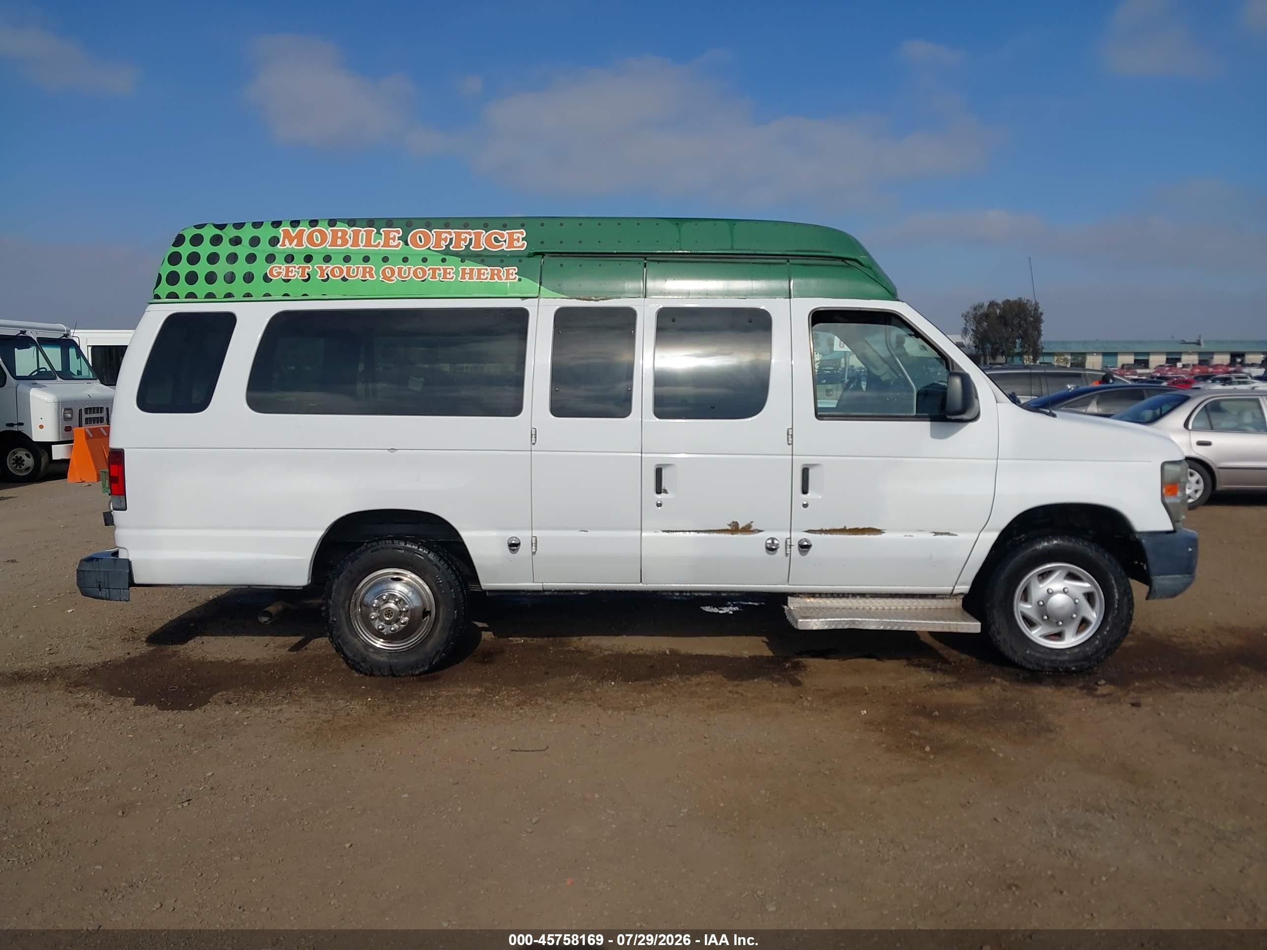 2013 Ford E-350 Super Duty Commercial White vin: 1FTDS3EL7DDA15349