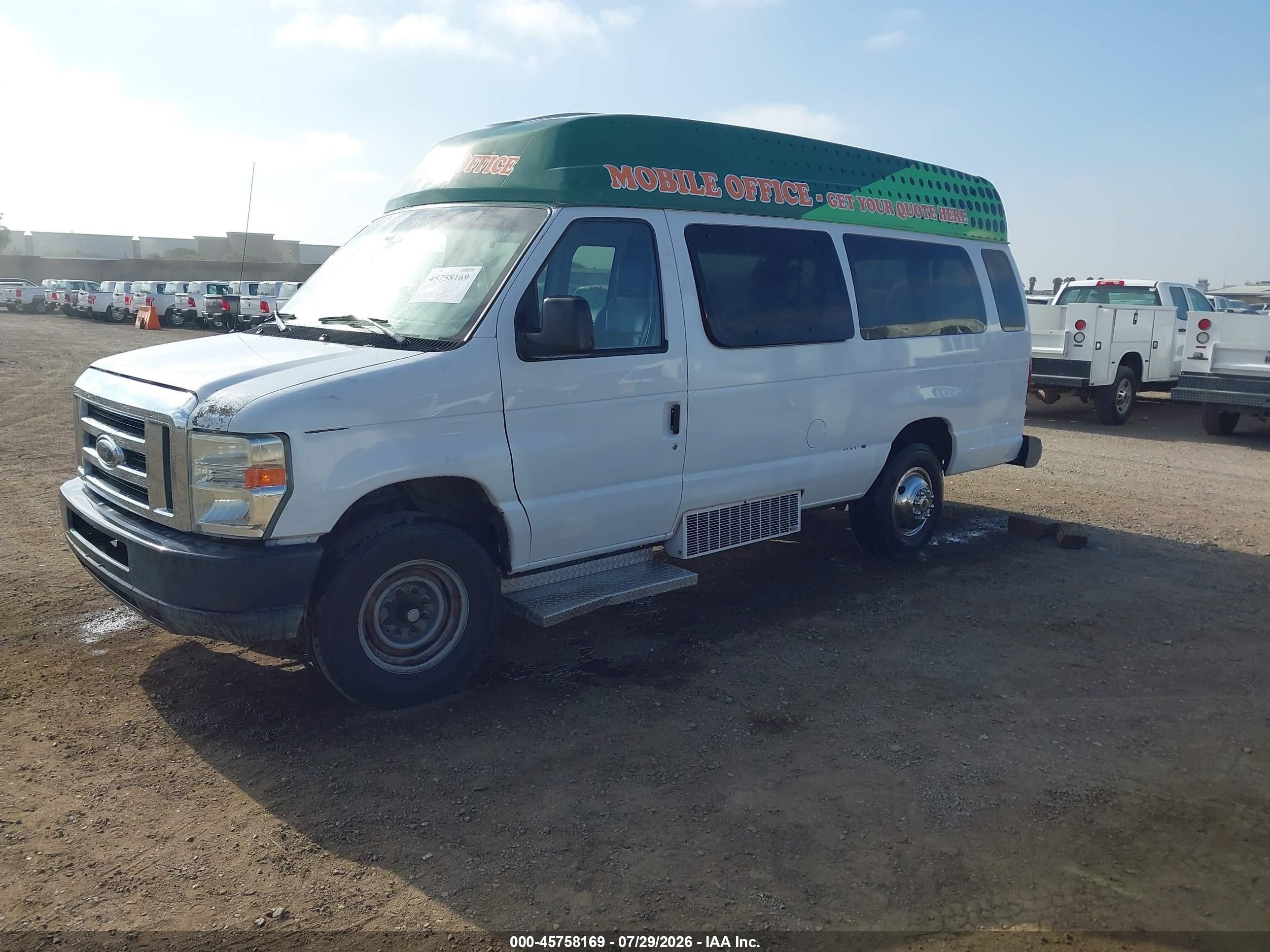 2013 Ford E-350 Super Duty Commercial White vin: 1FTDS3EL7DDA15349