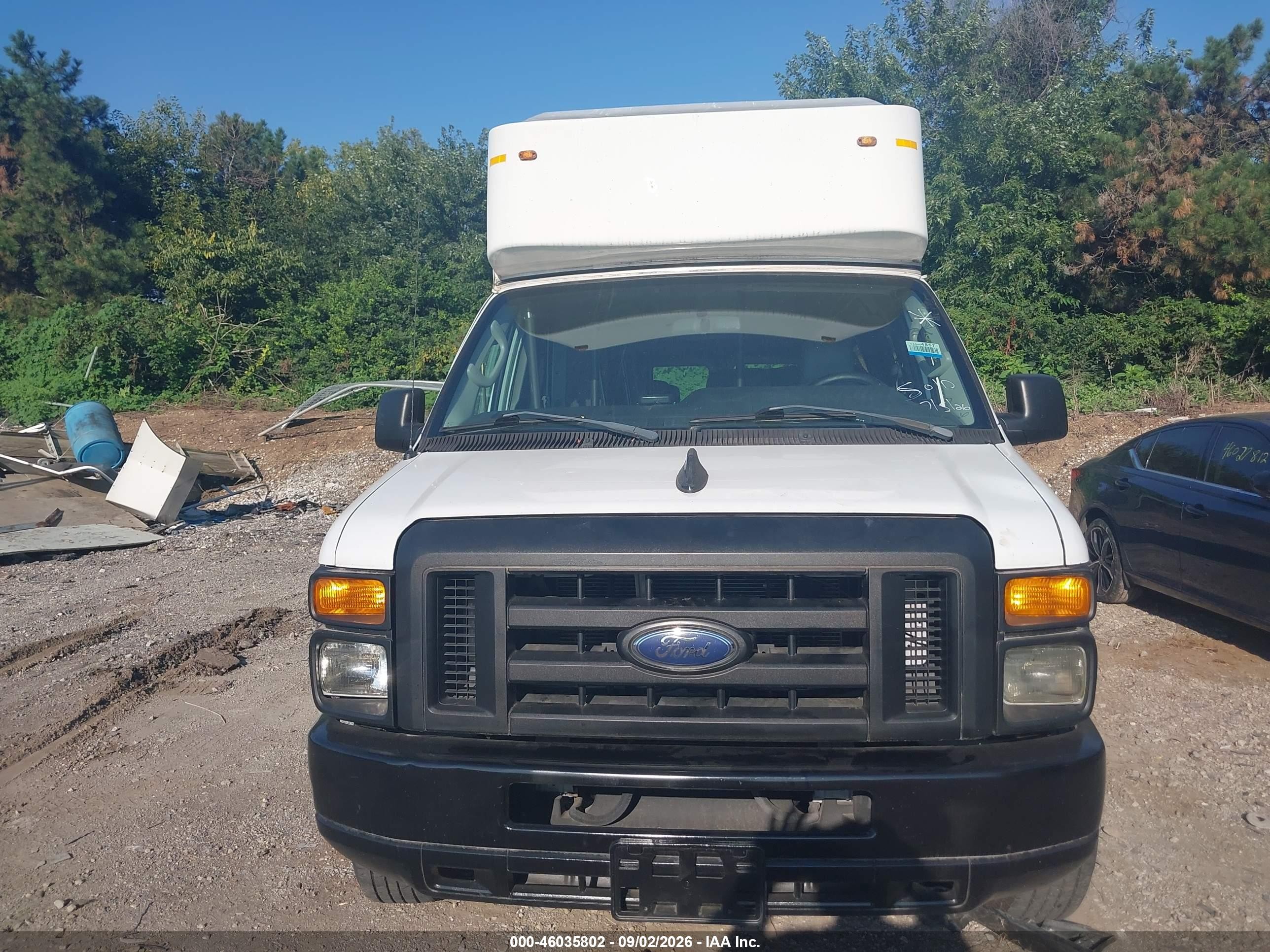 2011 Ford E-350 Super Duty Commercial White vin: 1FTDS3EL9BDA91183