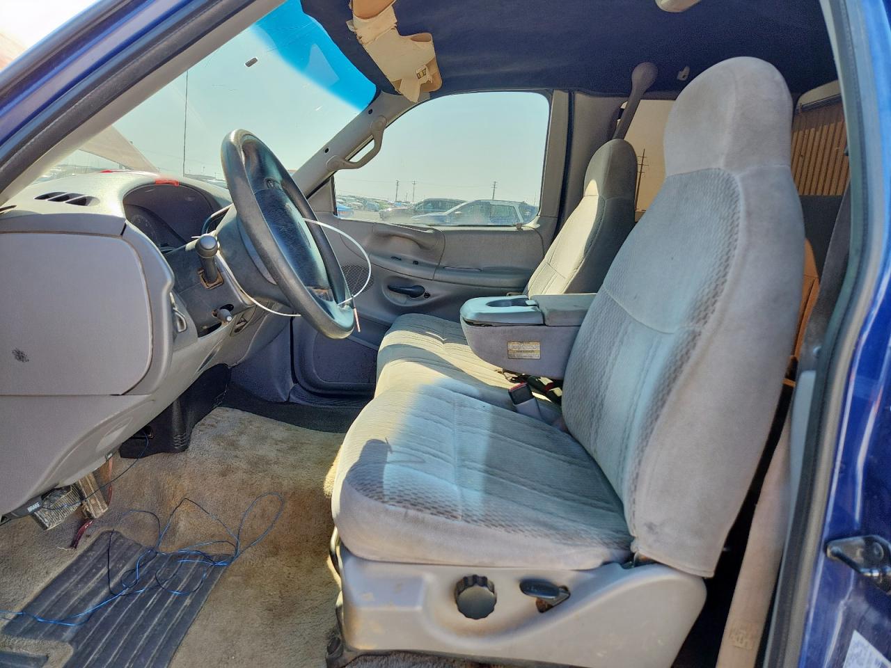 1997 Ford F150 Two Tone vin: 1FTDX0762VKD25946
