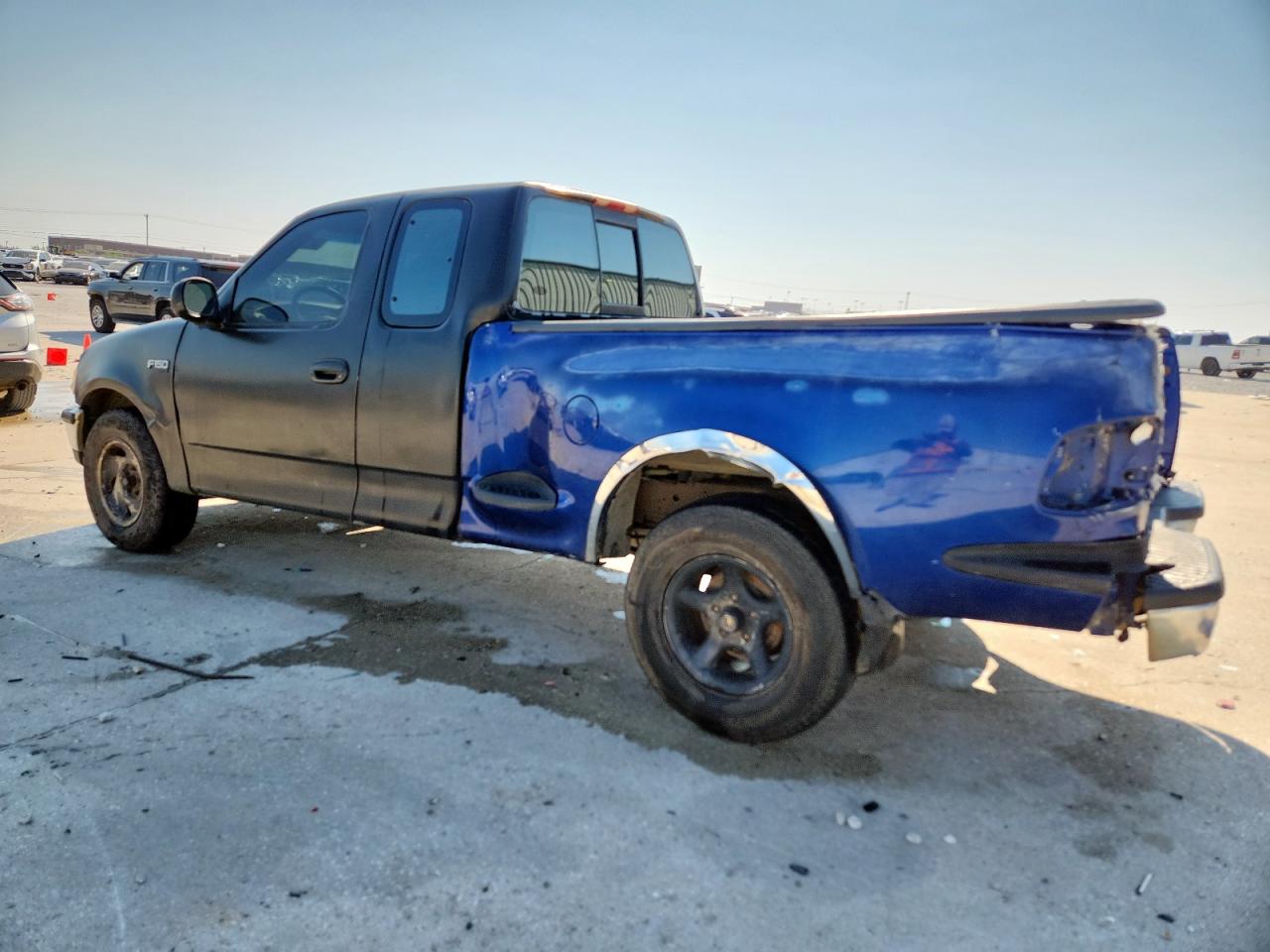 1997 Ford F150 Two Tone vin: 1FTDX0762VKD25946