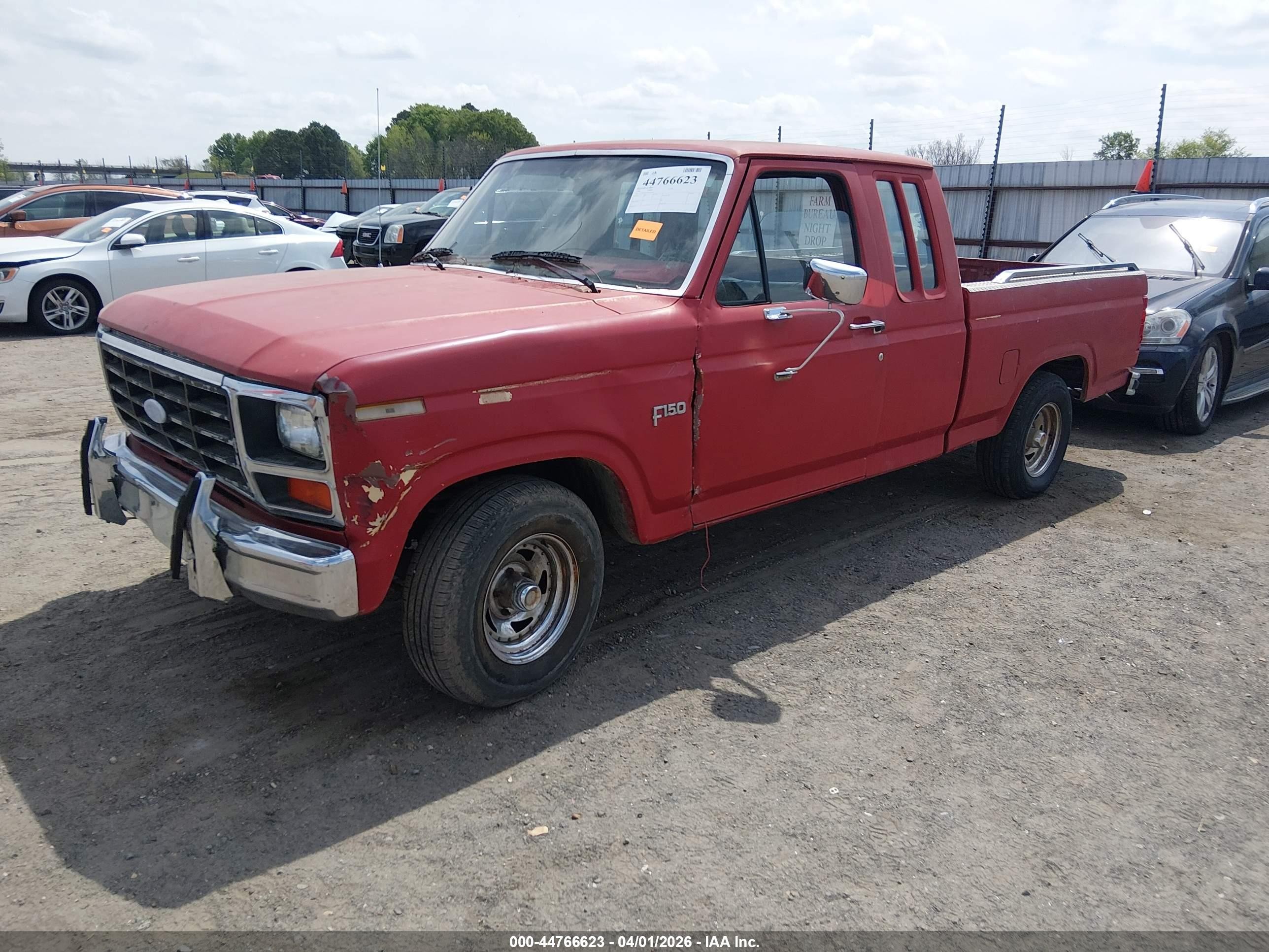 1982 Ford F150   Red vin: 1FTDX15E3CKA41304