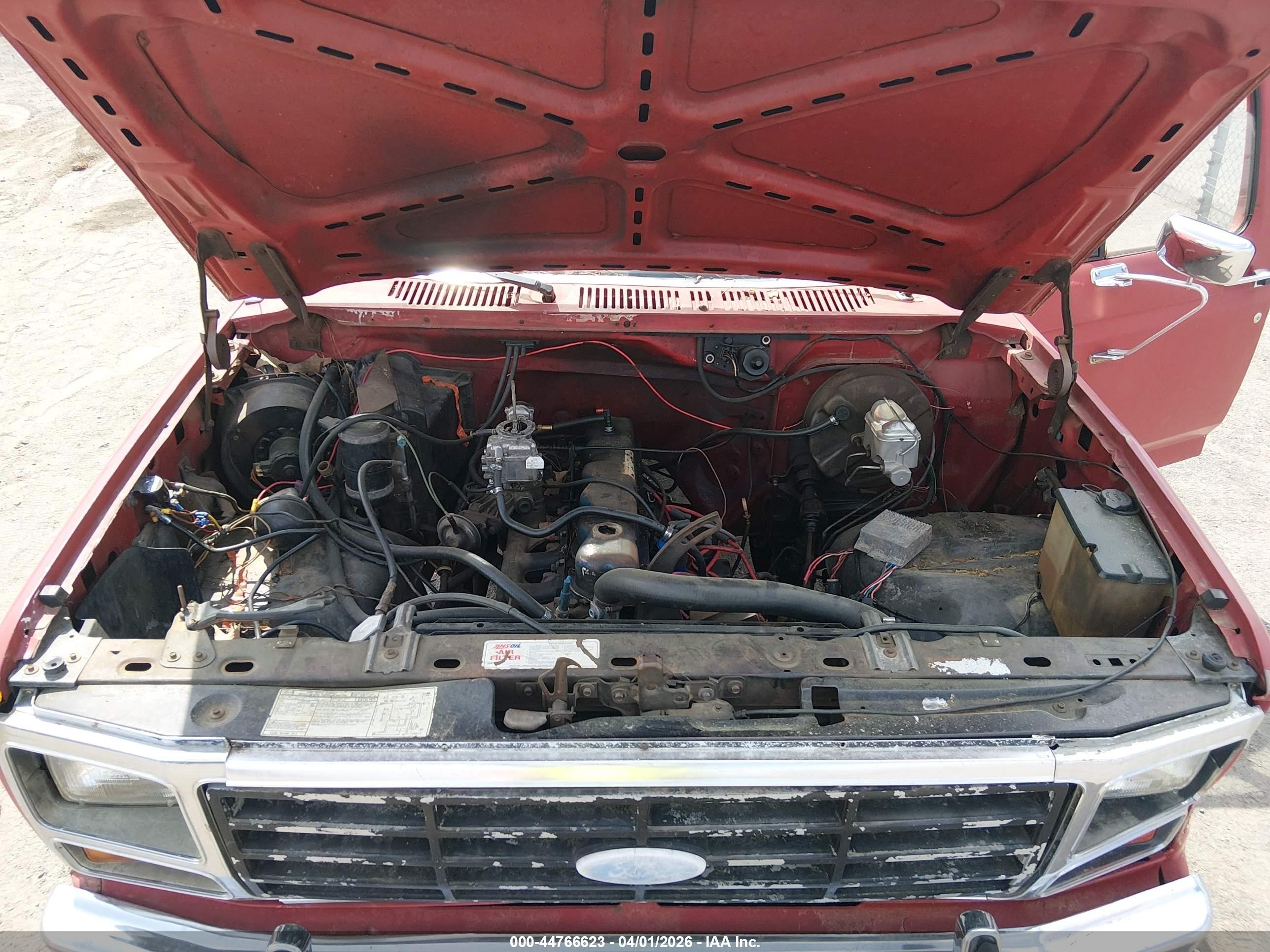 1982 Ford F150   Red vin: 1FTDX15E3CKA41304