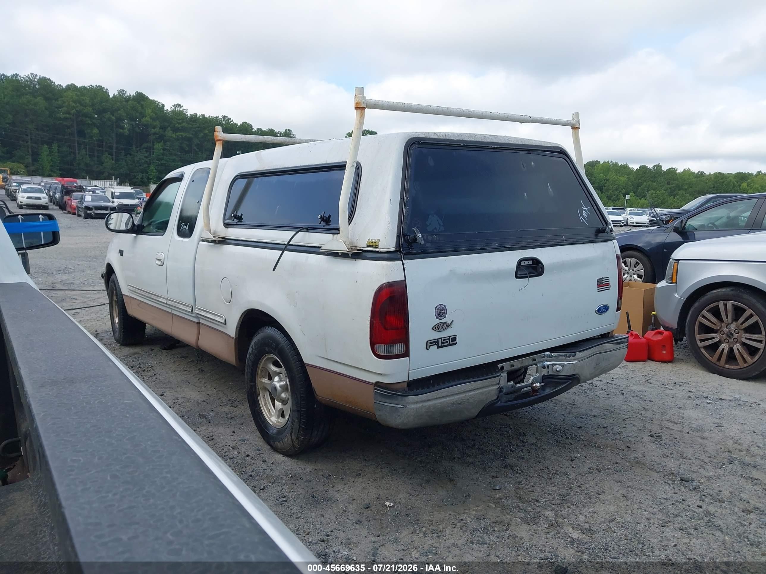 1997 Ford F-150 Standard Standard/xl/xlt White vin: 1FTDX1720VNB06355