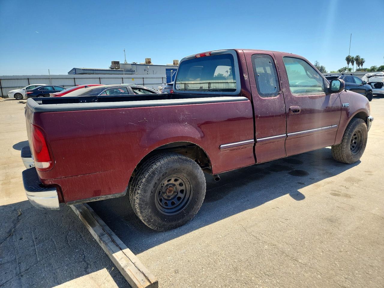 1997 Ford F150 Maroon vin: 1FTDX172XVNB22465