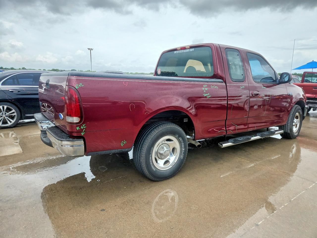 1997 Ford F150 Red vin: 1FTDX1760VKA31497