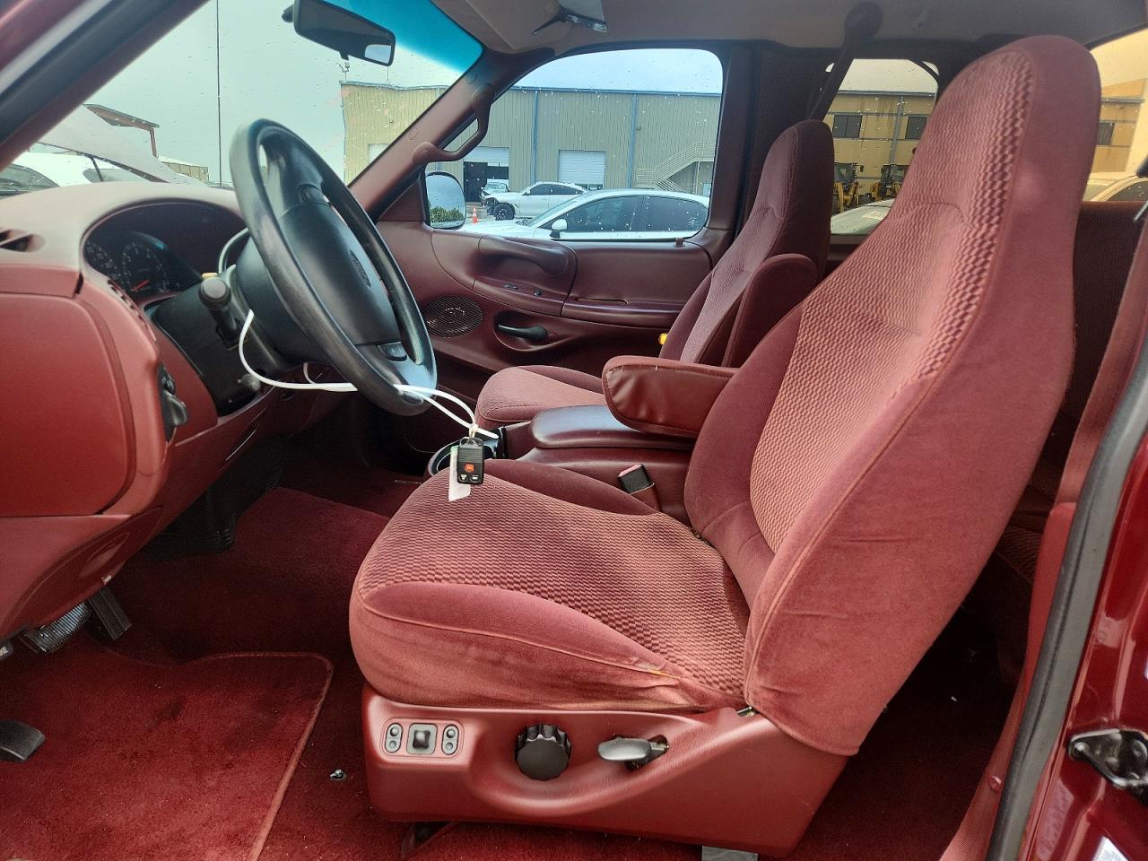 1997 Ford F150 Red vin: 1FTDX1760VKA31497