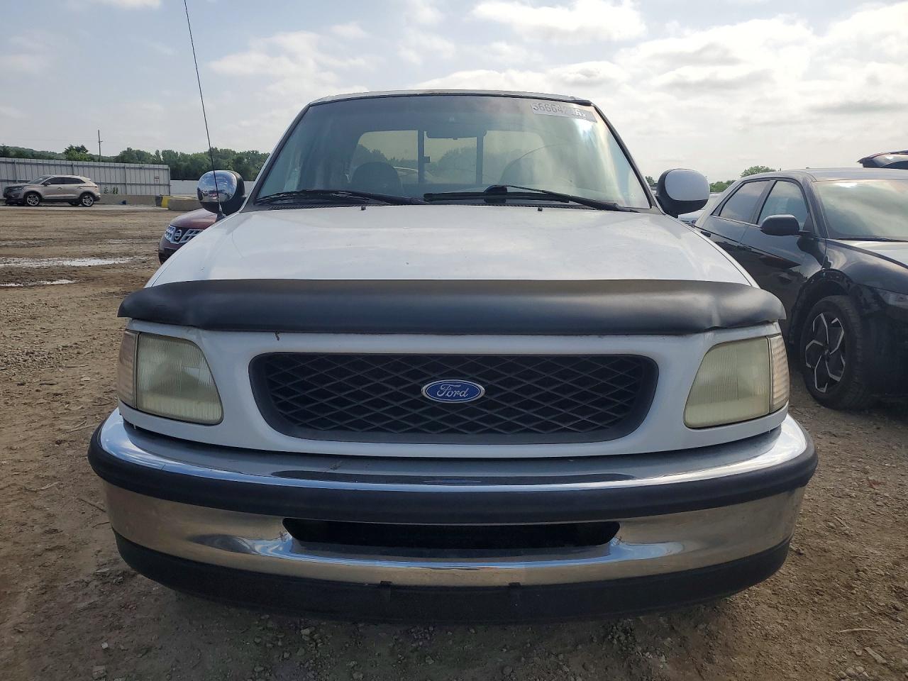 1997 Ford F150 White vin: 1FTDX1761VKB11066