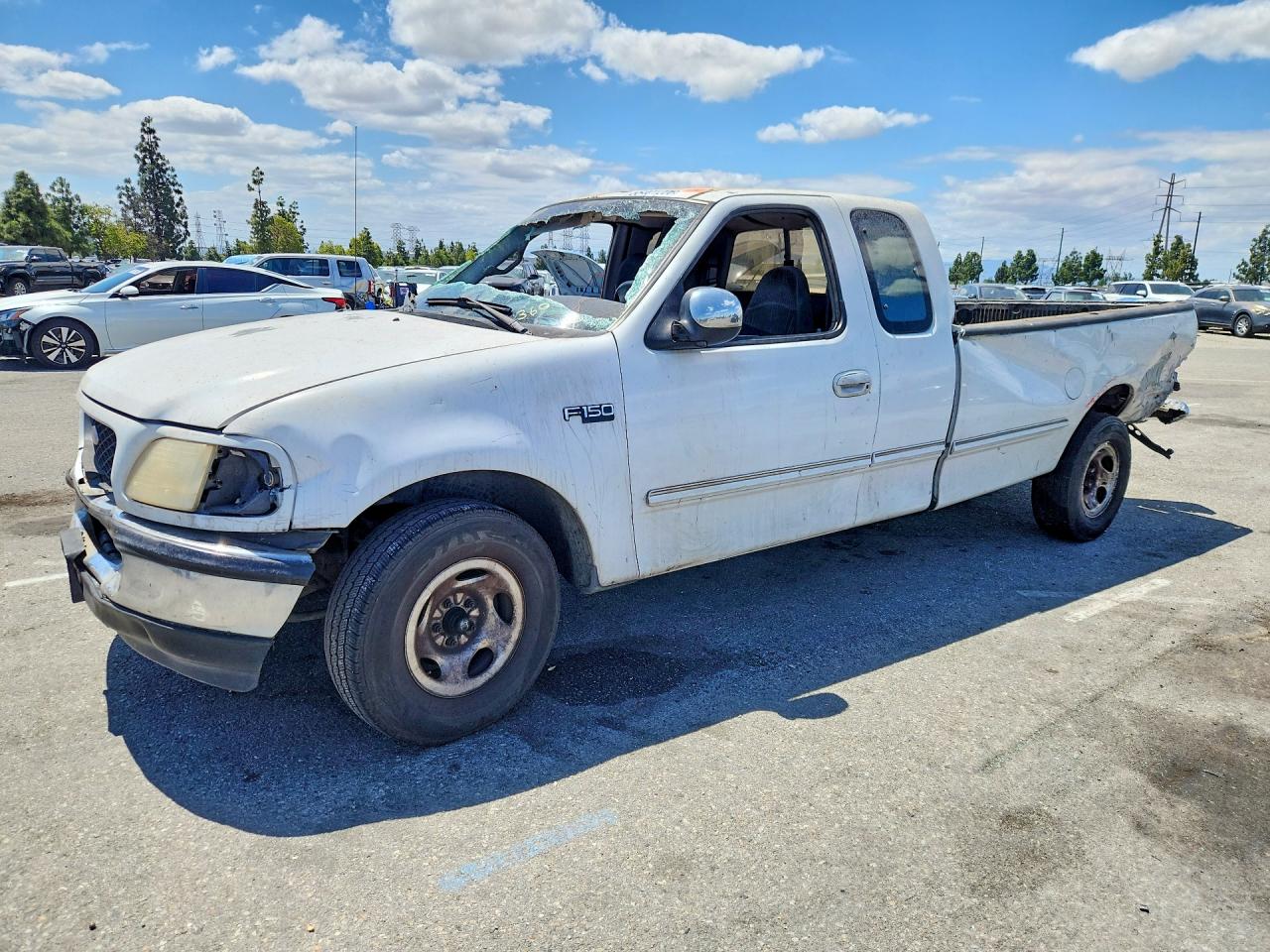 1997 Ford F150 White vin: 1FTDX1762VKA49113