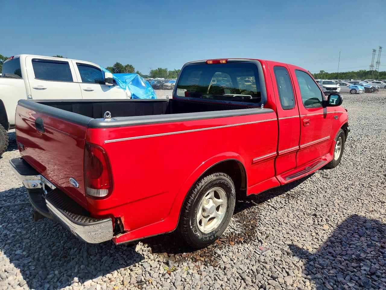 1997 Ford F150 Red vin: 1FTDX1764VNA23269
