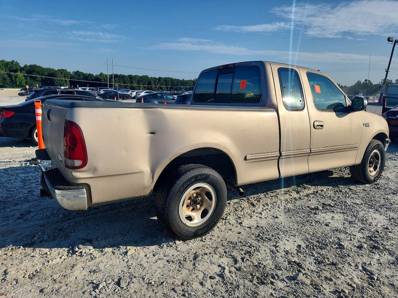 1997 Ford F150 Gold vin: 1FTDX1765VNC78786