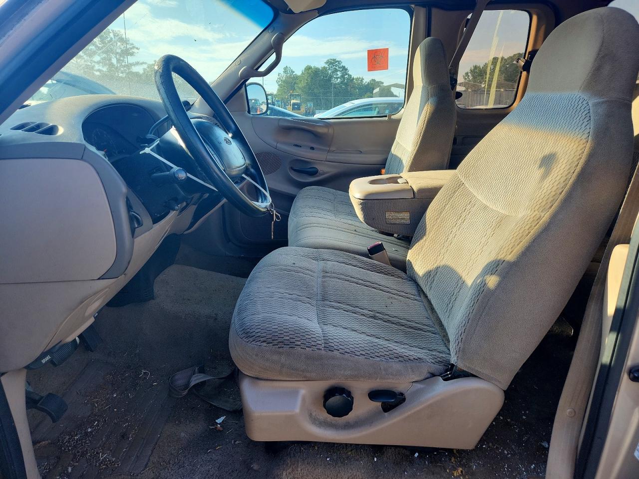1997 Ford F150 Gold vin: 1FTDX1765VNC78786